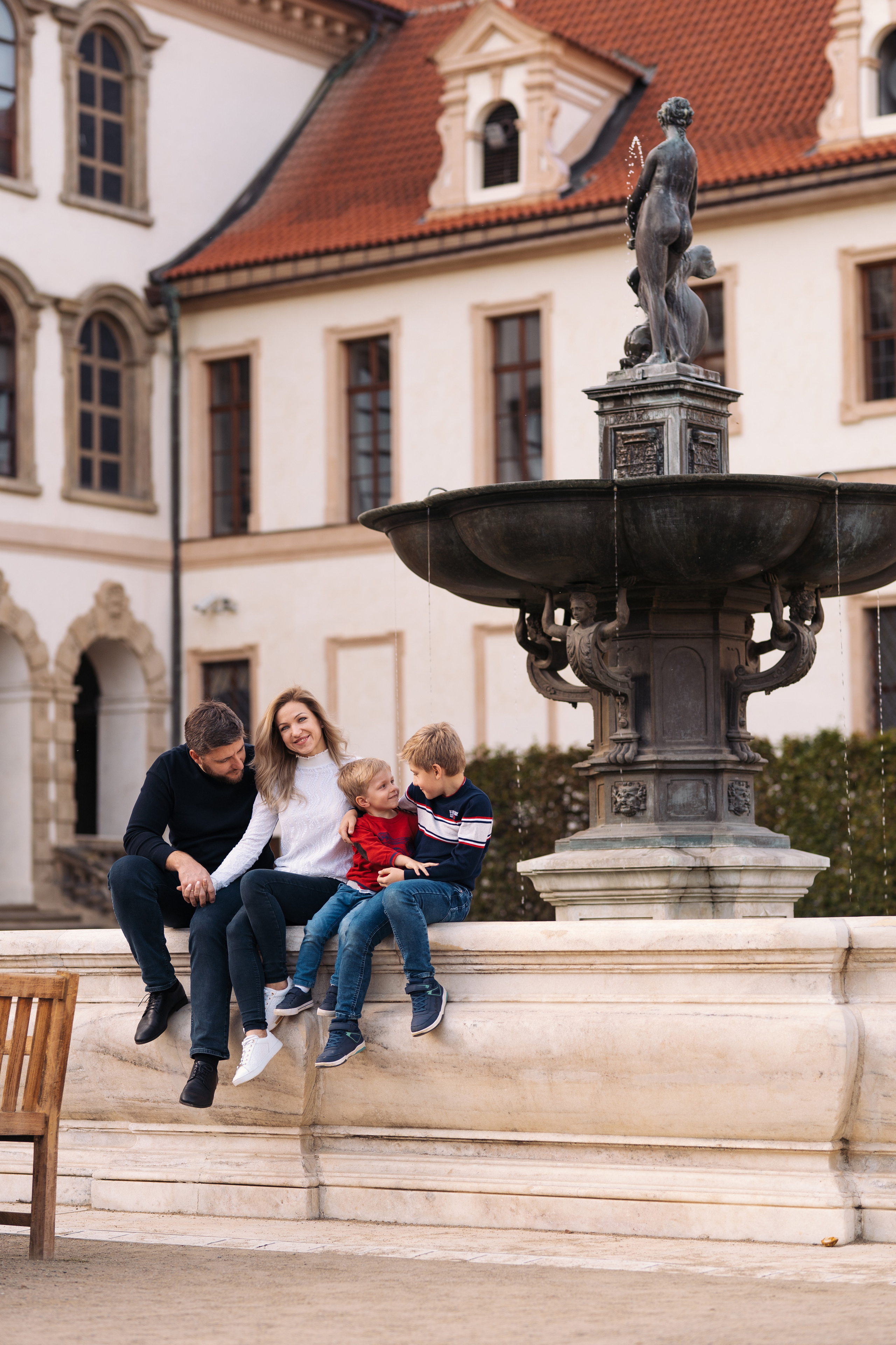 Family Portrait Photography Madrid. Photographer in Madrid, Spain. Alyona Belyaninova