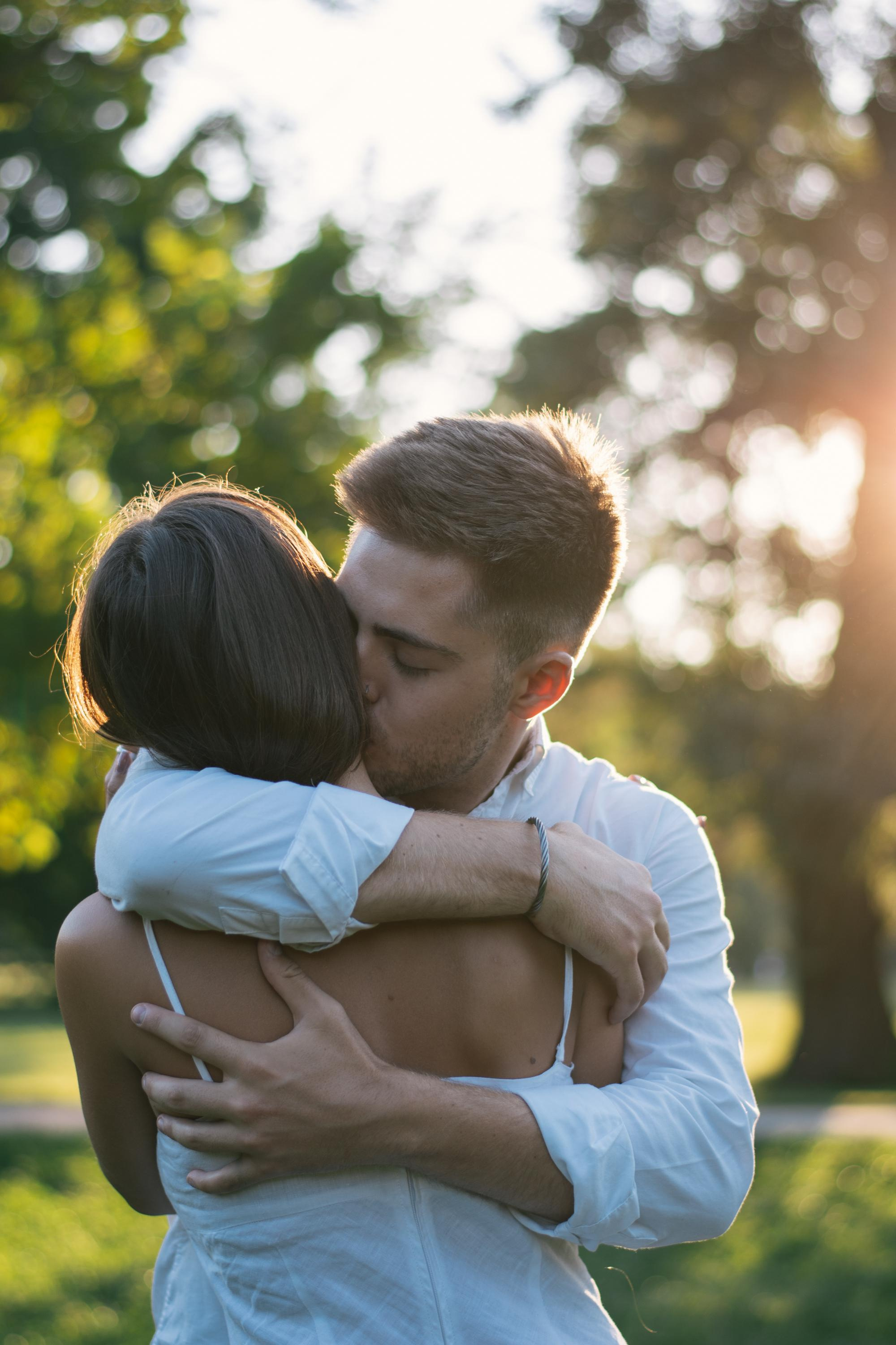 Fotógrafo de parejas en Madrid. Sesión de love story profesional. Sesión de retrato profesional. Fotógrafo en Madrid, España. Alyona Belyaninova