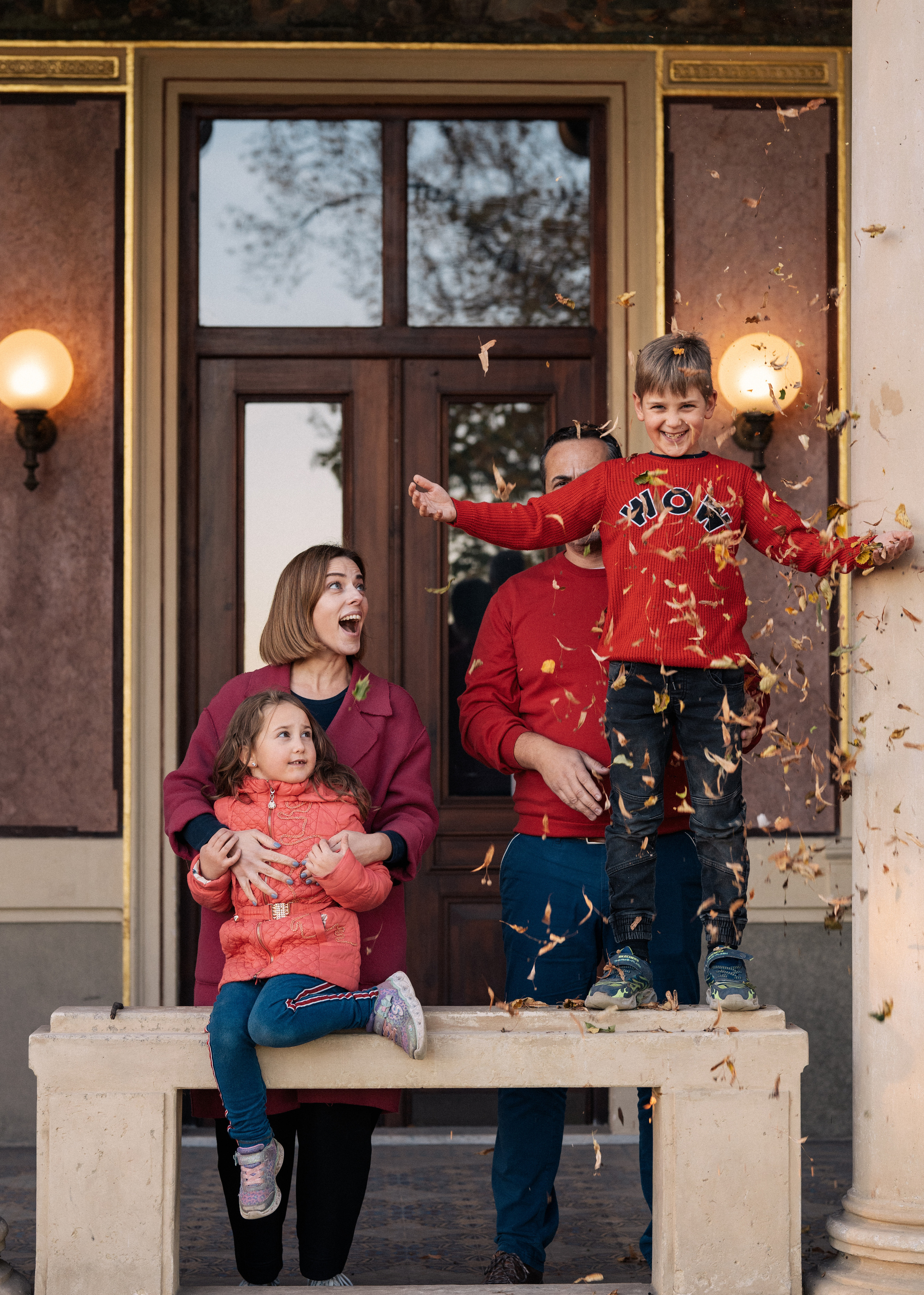 Family photo shooting photographer. Photographer in Madrid, Spain. Alyona Belyaninova