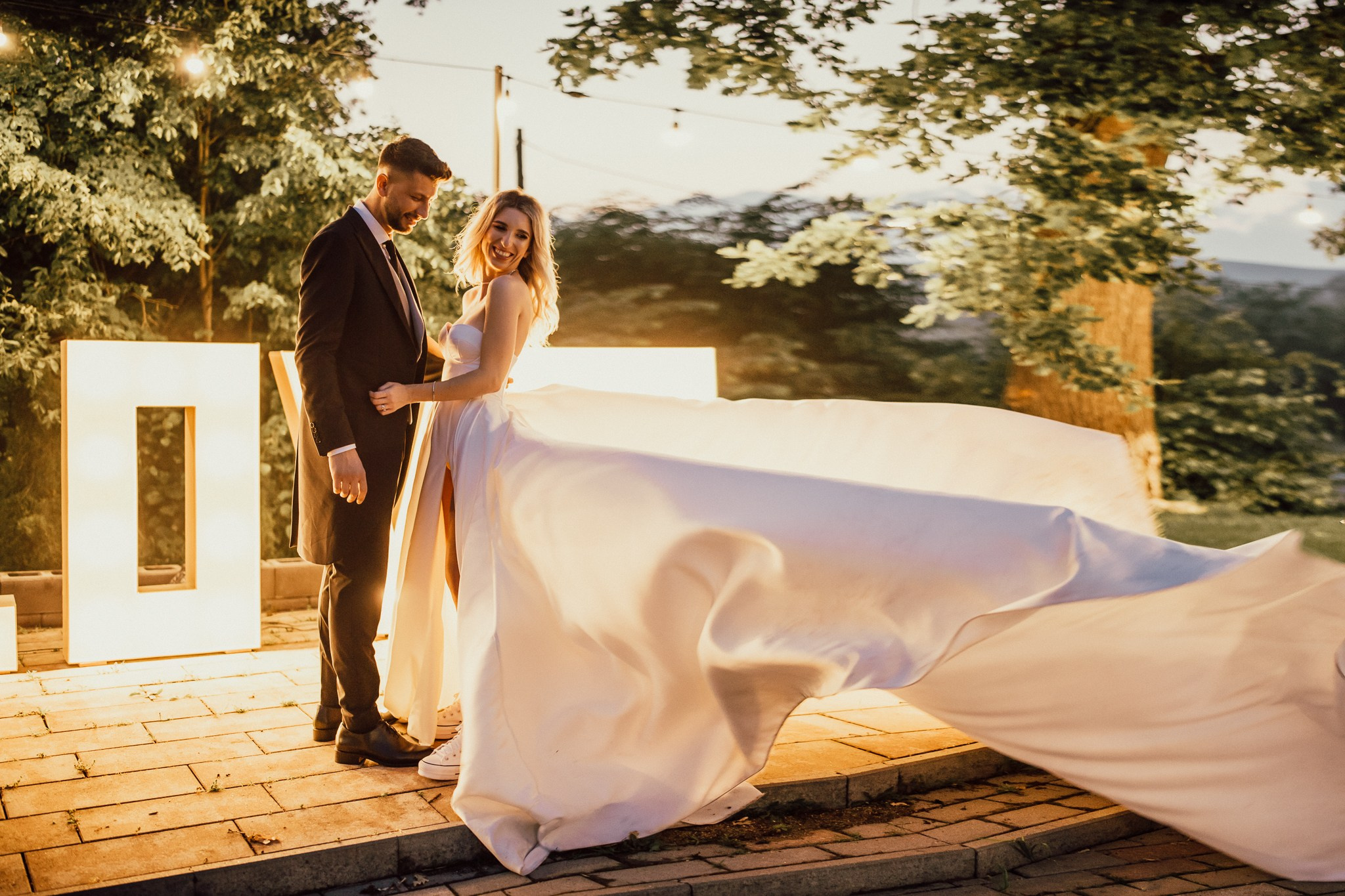 Fotografii de nuntă la Muzeul de artă Cluj-Napoca. Horatiu Fat: Fotograf si Videograf Profesionist Nunta Cluj-Napoca