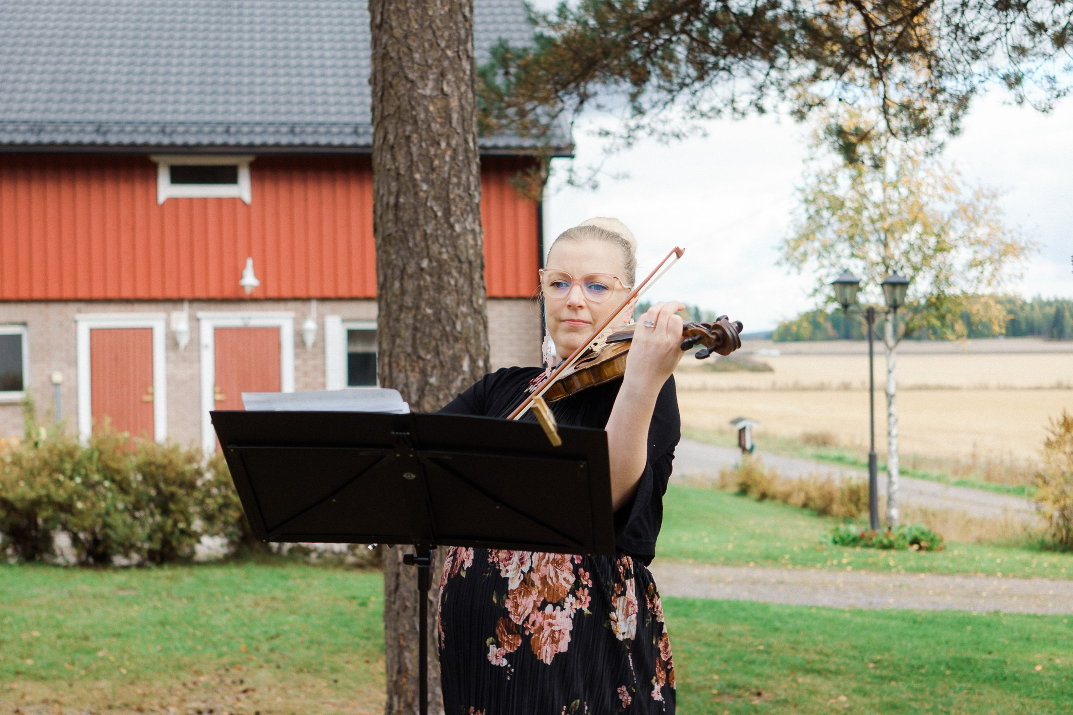 Sarah&Teemu, Hääkuvaus Kytäjän juhlatila, Hyvinkää