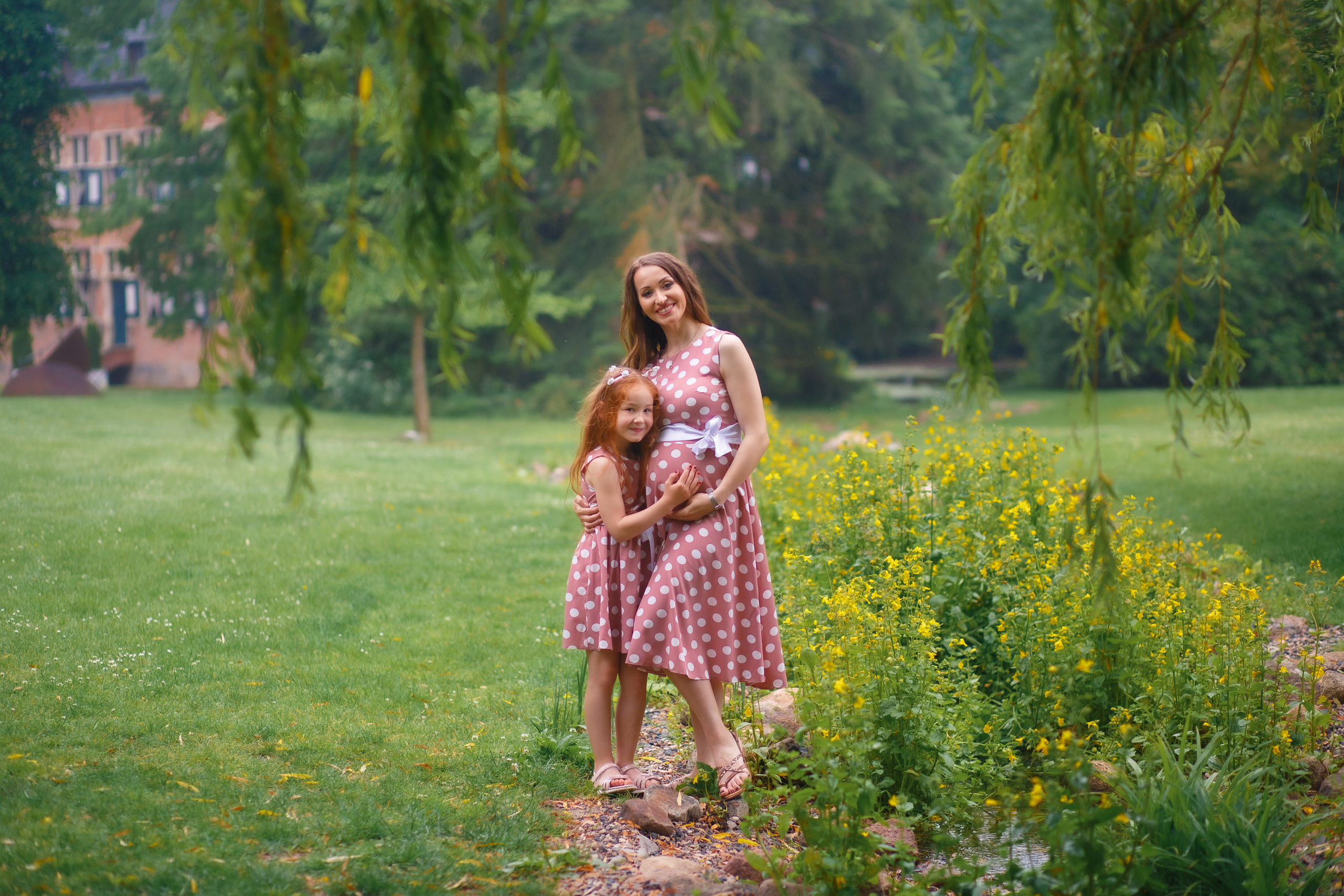 Babybauch Fotoshooting in Hamburg günstig, Fotograf in Hamburg. Fotografin Hamburg Reinbek Elizaveta Romanova