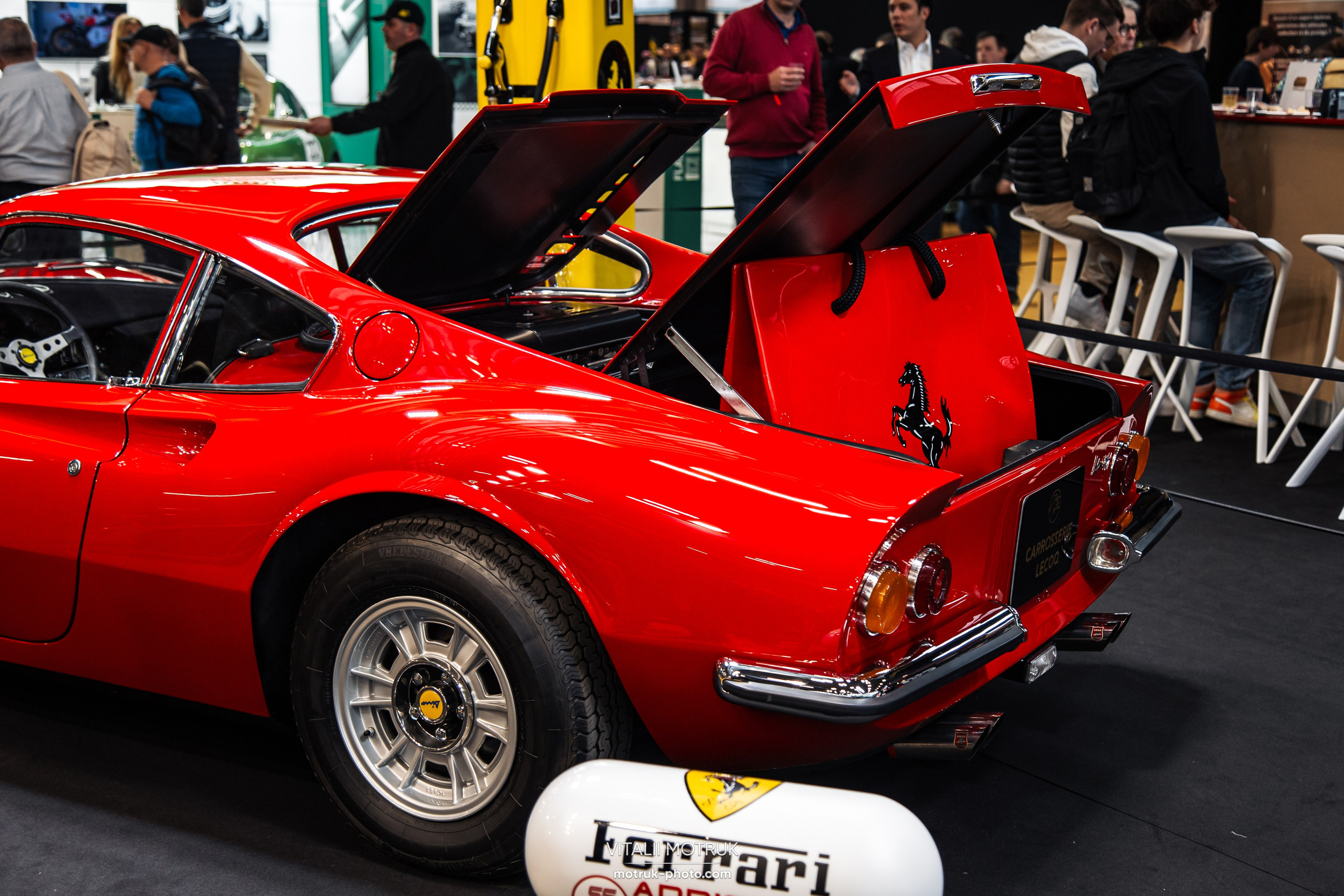 Retromobile 2023. Photographer in Paris — Vitalii Motruk