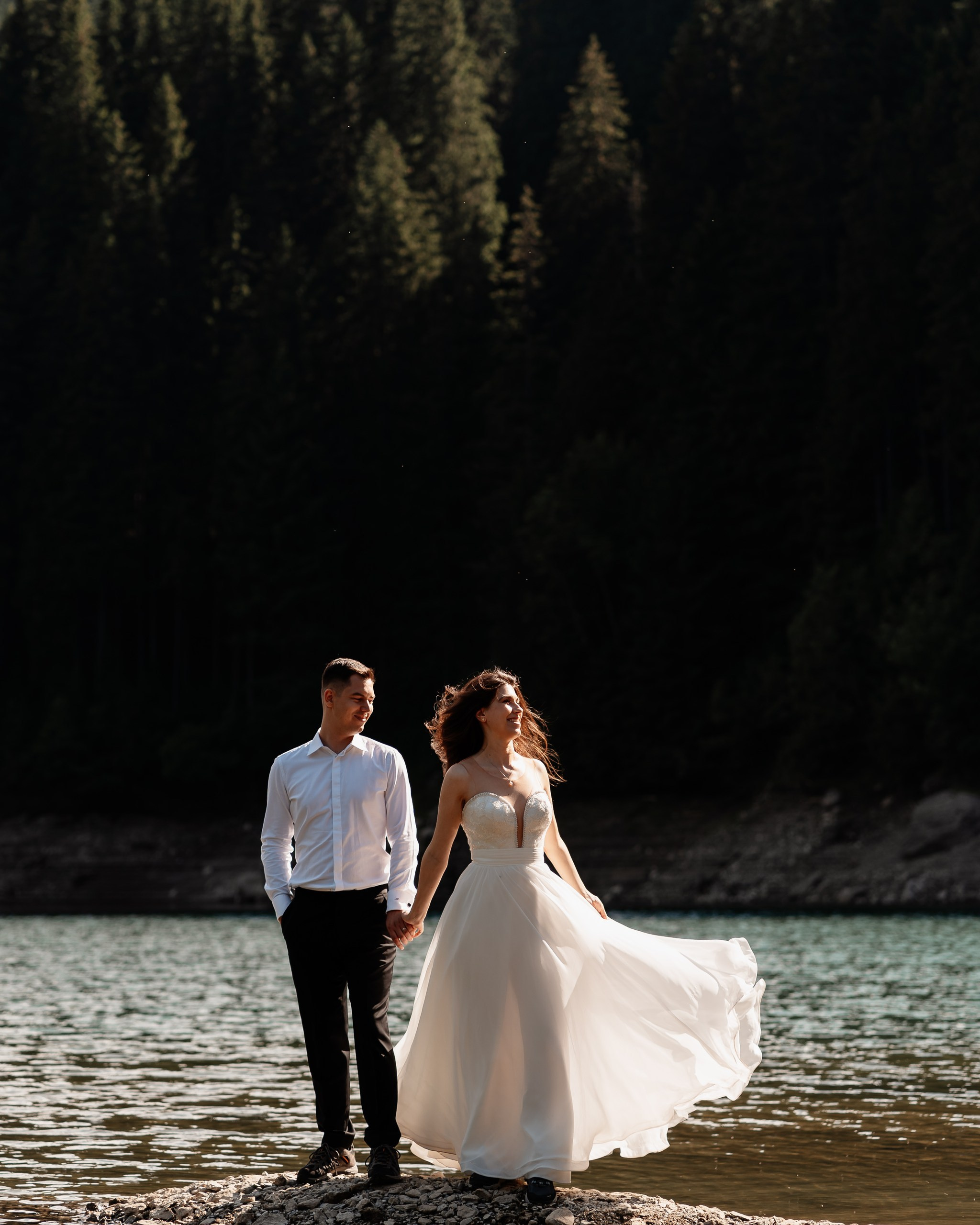 Trash the Dress la Lacul Bolboci  | Mihai Popa Fotograf. Fotograf Nuntă & Botez București - Mihai Popa | Dincolo de oameni, imortalizez emoții!