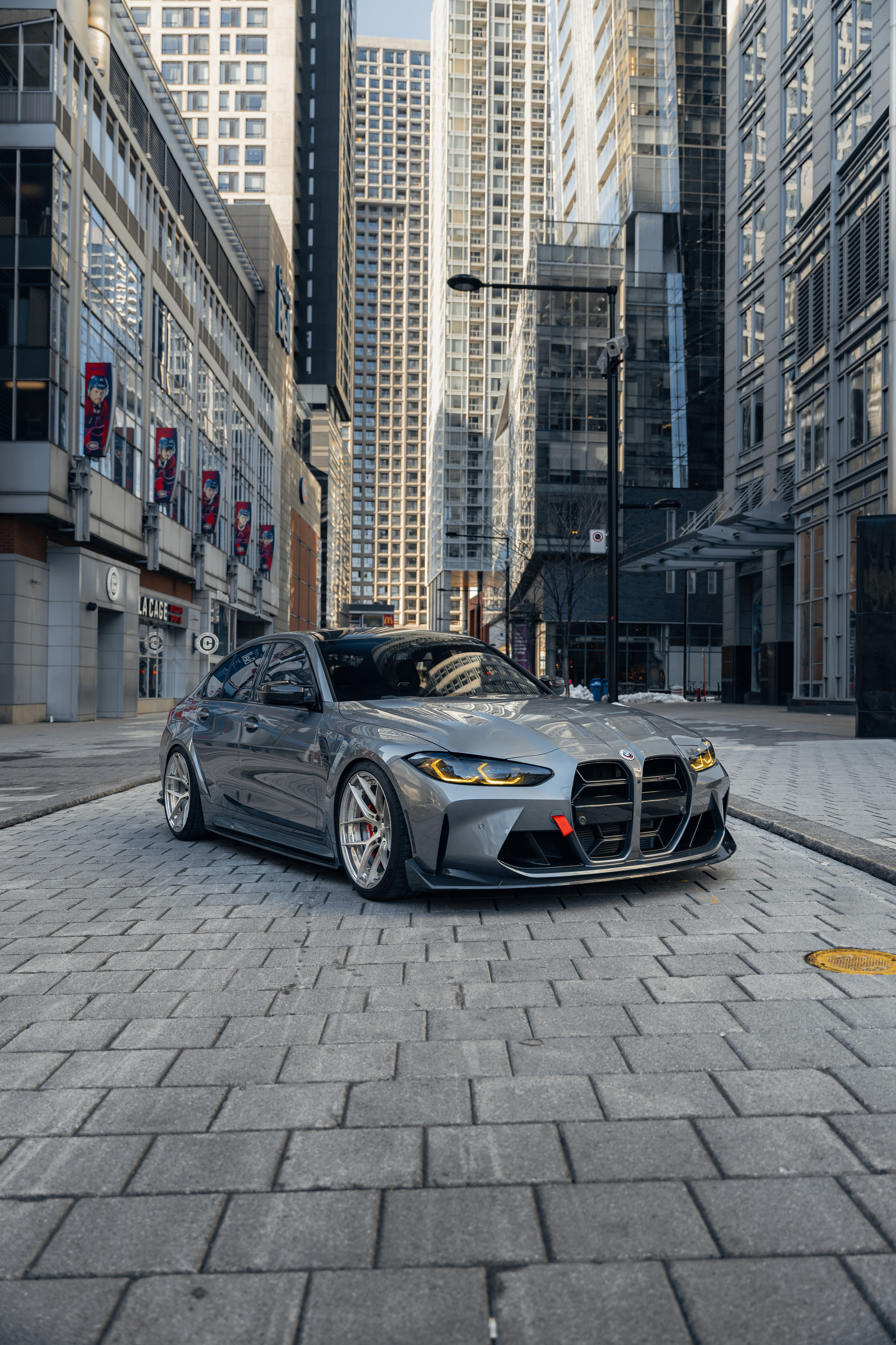 BMW M3 G80 Downtown Montreal. Photographe de voitures à Paris — Vitalii Motruk