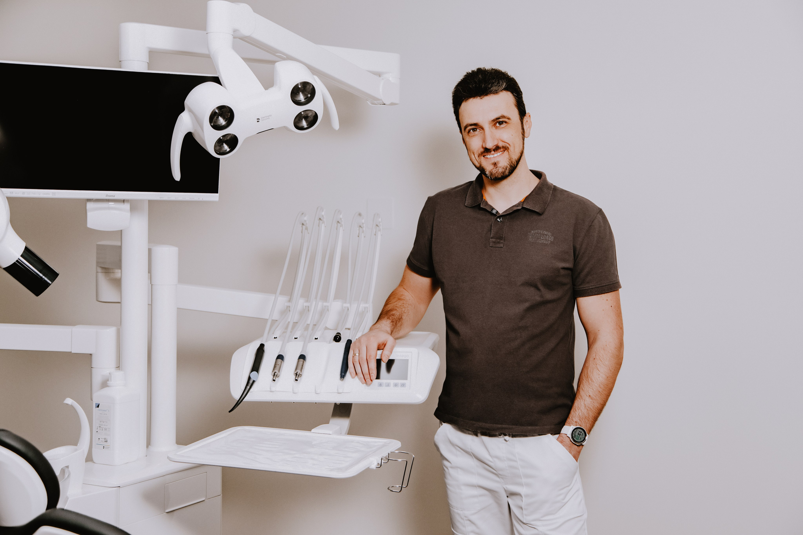 EDClinic dentistry in Prague. ANNA-MARIA PHOTO CONTENT CREATOR — фотограф, естет, художник і візуальний експерт Instagram у Празі