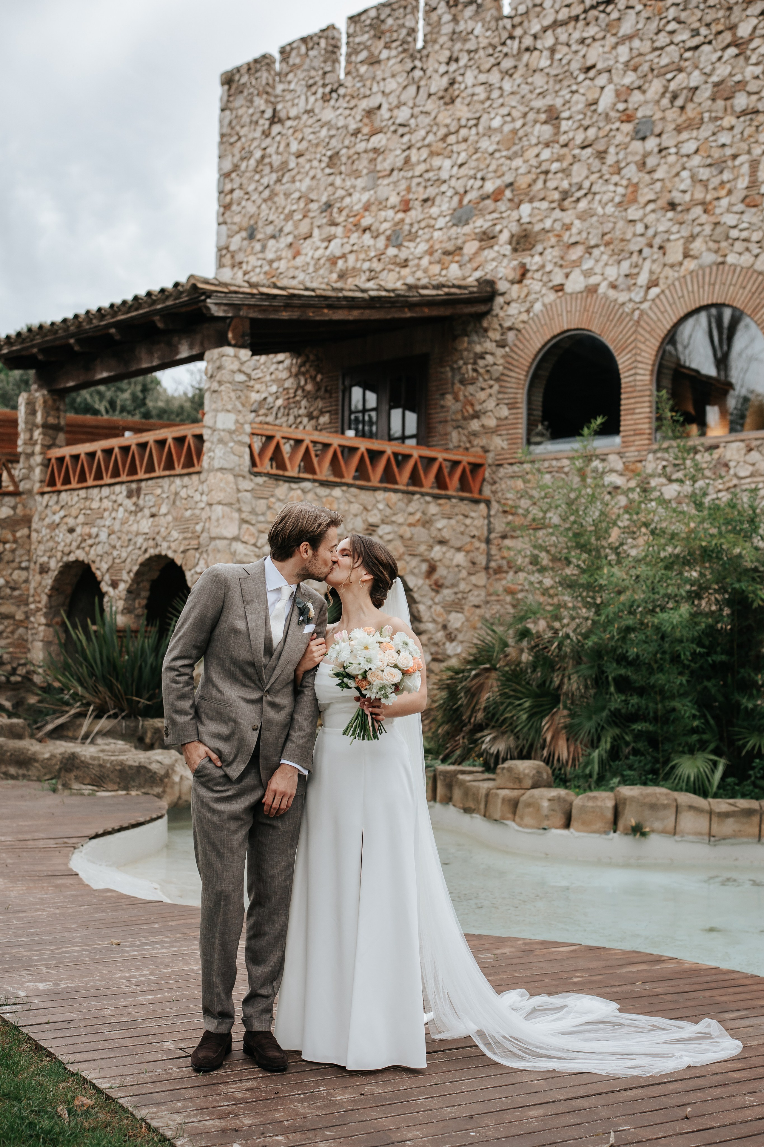 Mirthe+Julius, 08.11.2025, Finca Mas Battle. Fotógrafa de bodas en Cataluña