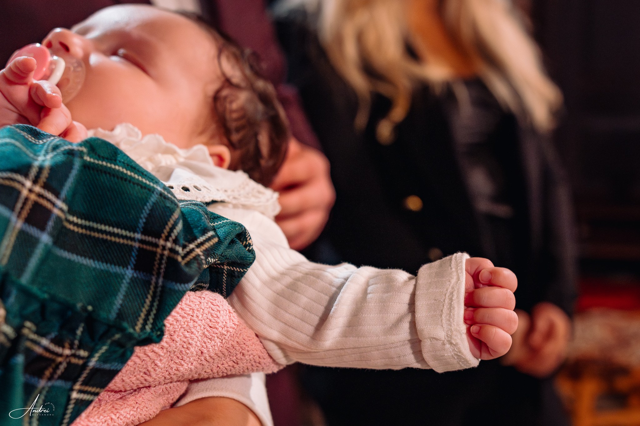 Eva Ioana. Raw Studio. Fotograful tau de nunta!