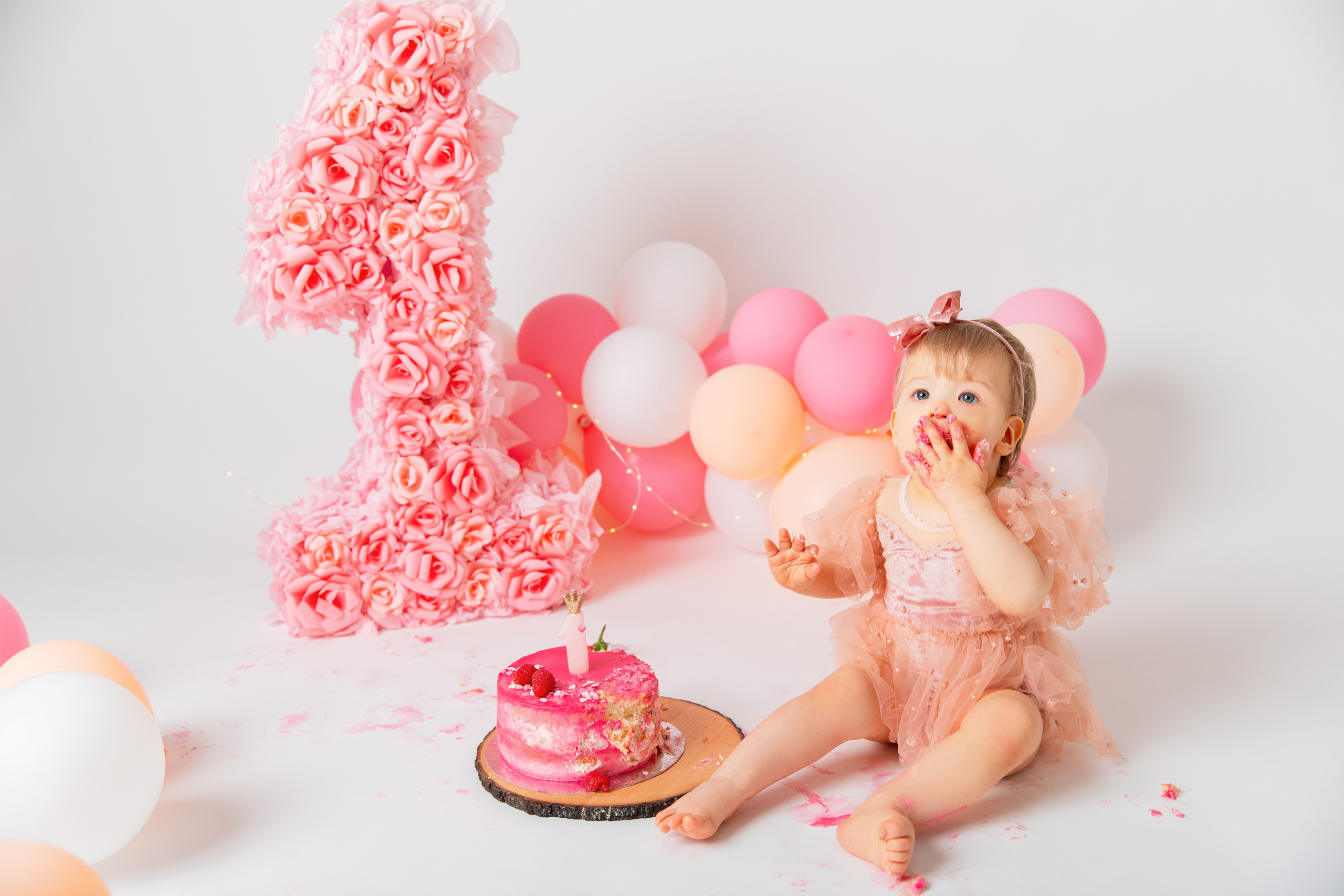 CAKE SMASH ja 1 V KUVAUKSET. Valokuvaaja Itä-Uudellamaalla Viktoria photography