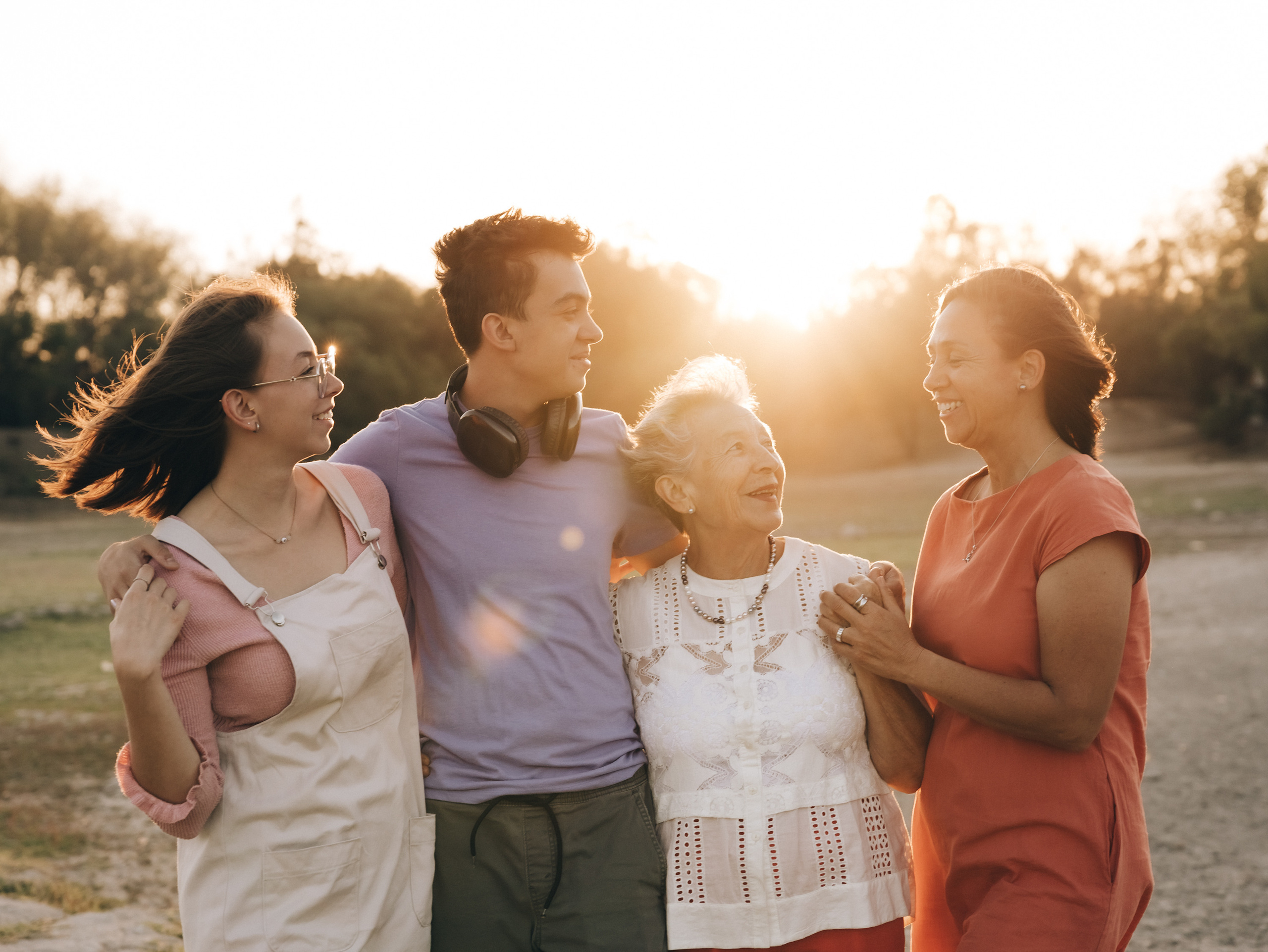 Three Generation Of Women. Lifestyle and Family Photographer in Pisek Oxana Telupilova