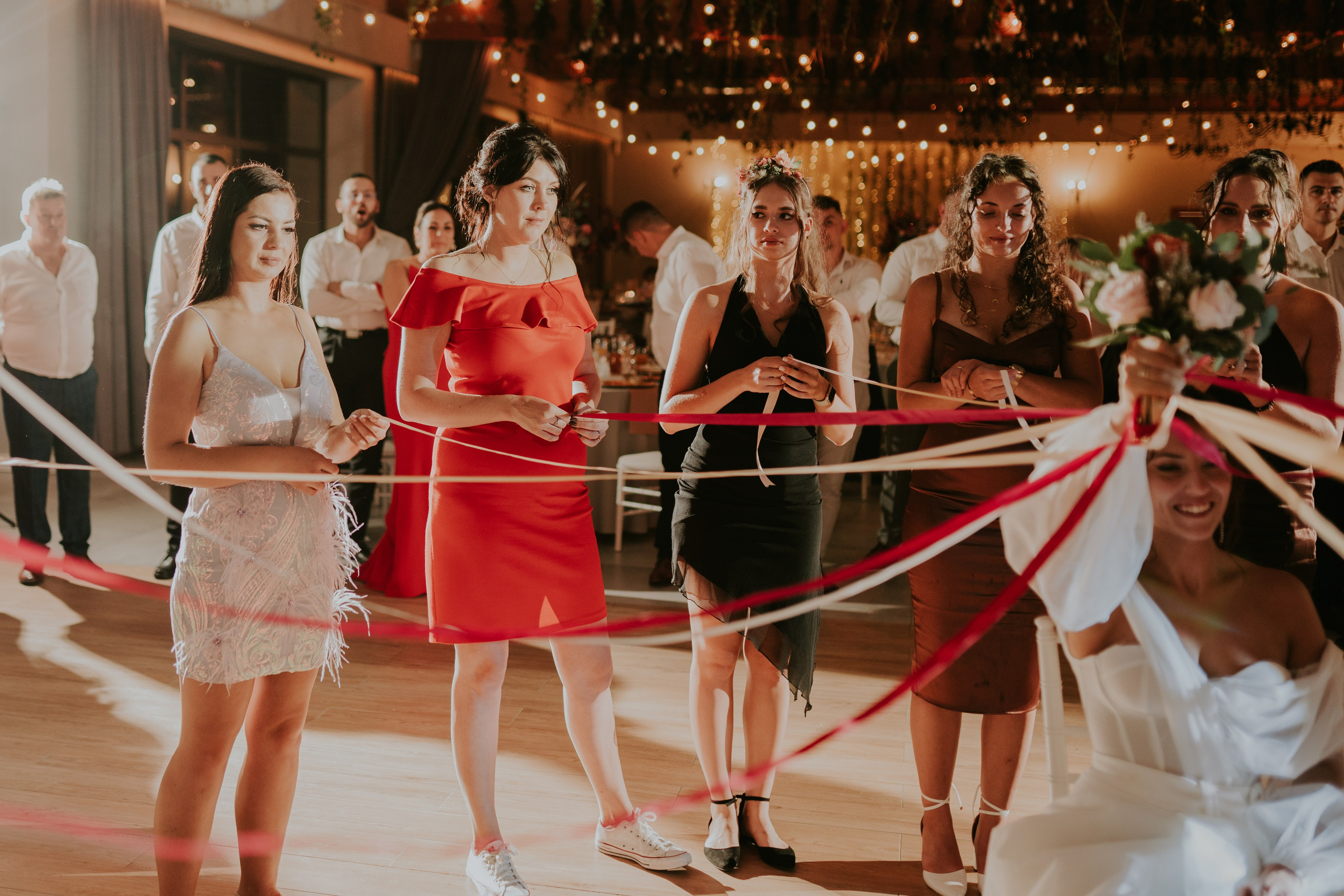 Sala Koralowa w Jaworzu: Opowieść o ślubie Nikoli i Kacpra. Karkowskafoto - fotografia miłości