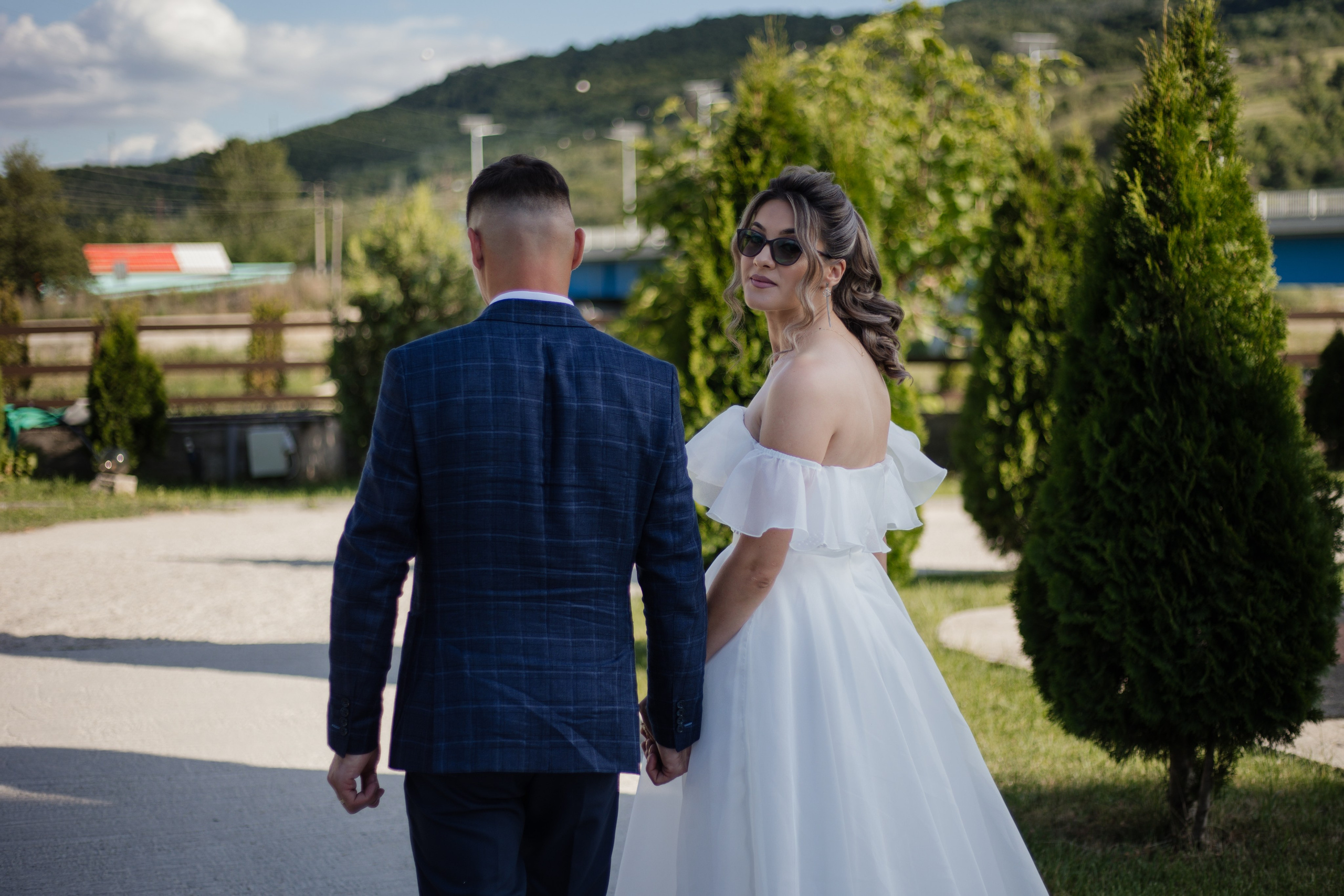 Oana & Vasile. Fotograf si videograf — evenimente si studio