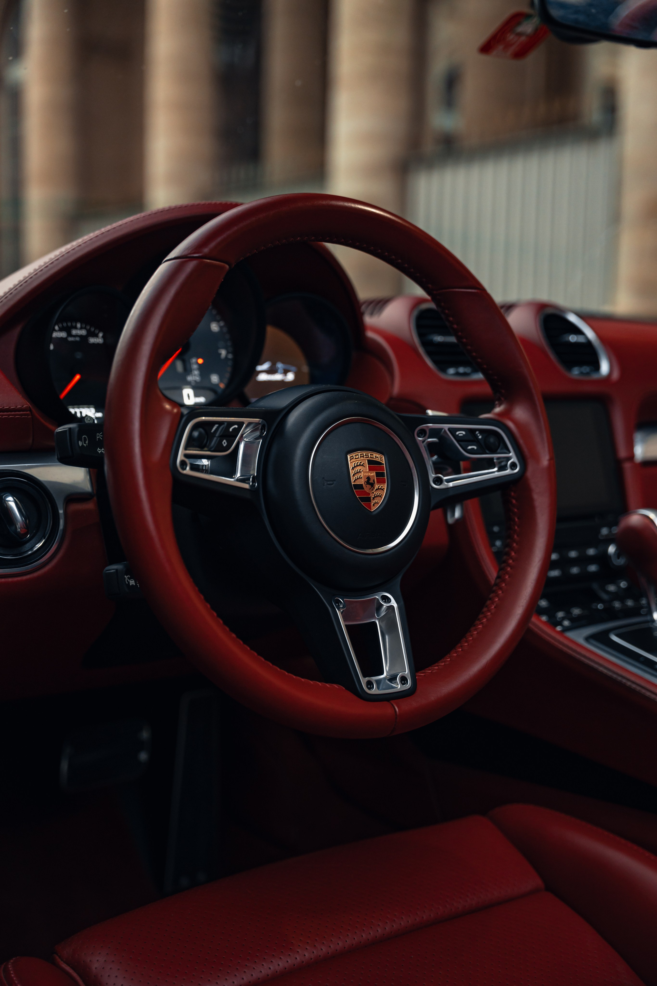 Porsche 718 Boxster. Photographer in Paris — Vitalii Motruk