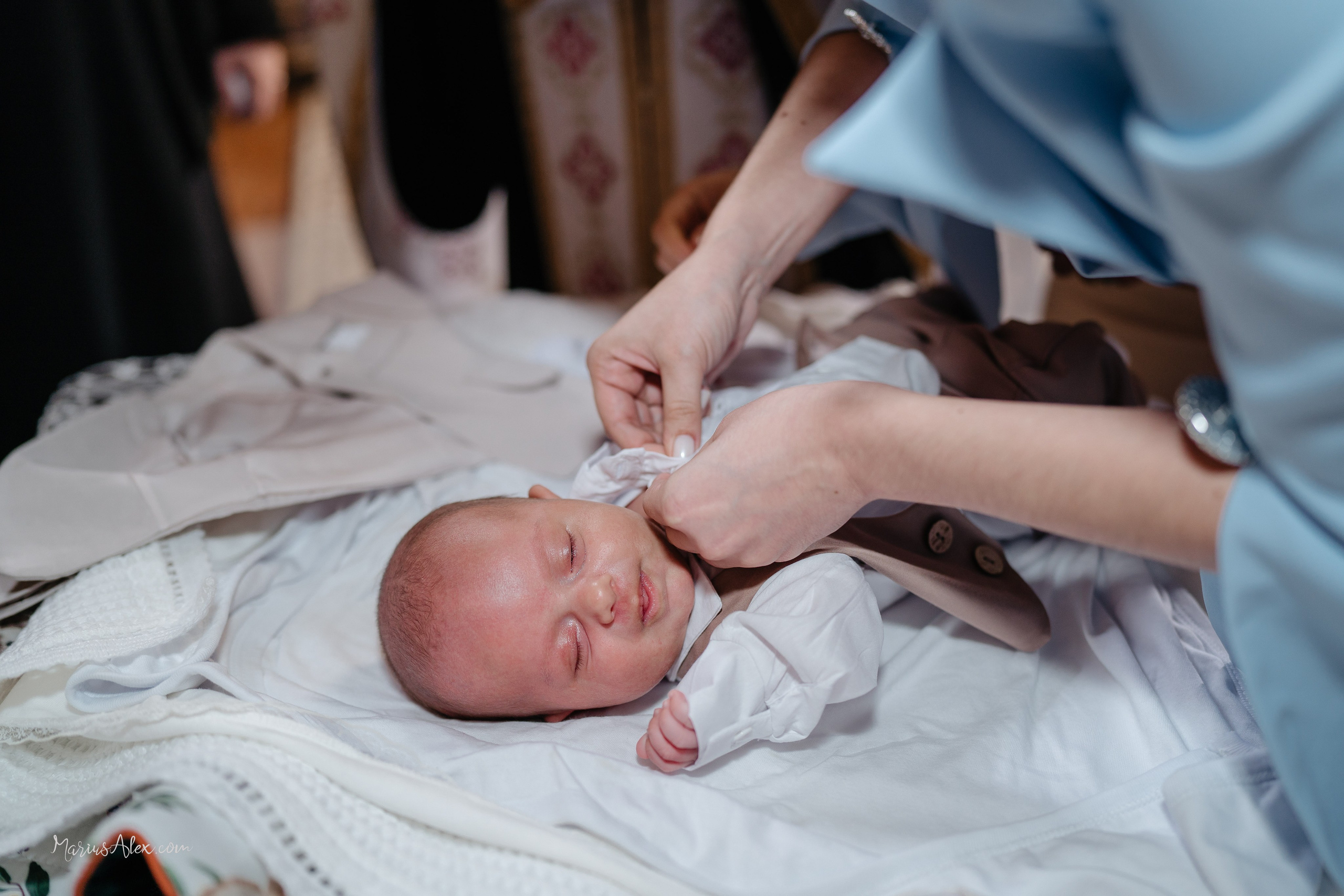 Micutul Mathias - Cel mai distractiv botez. Marius Alex fotograf de eveniment si portret din Suceava