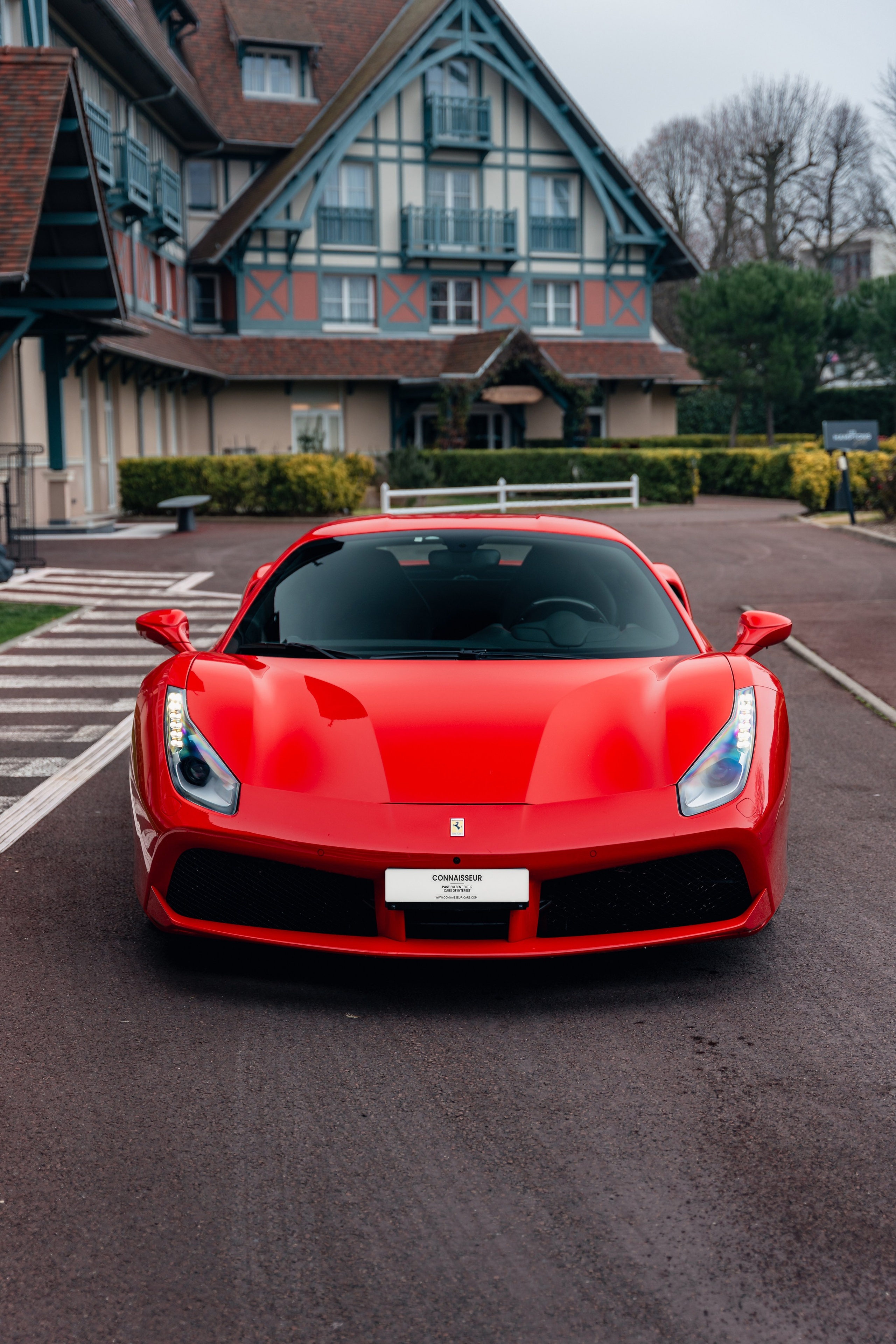 Ferrari 488 GTB. Photographe de voitures à Paris — Vitalii Motruk