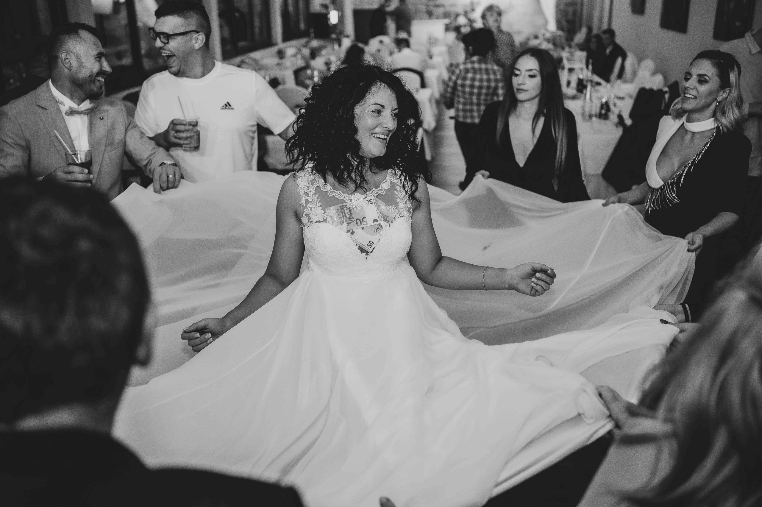 Freie Trauung in Würzburg – Marius & Carmen. Authentische, emotionale, zeitlose Hochzeitsfotografie aus Albstadt