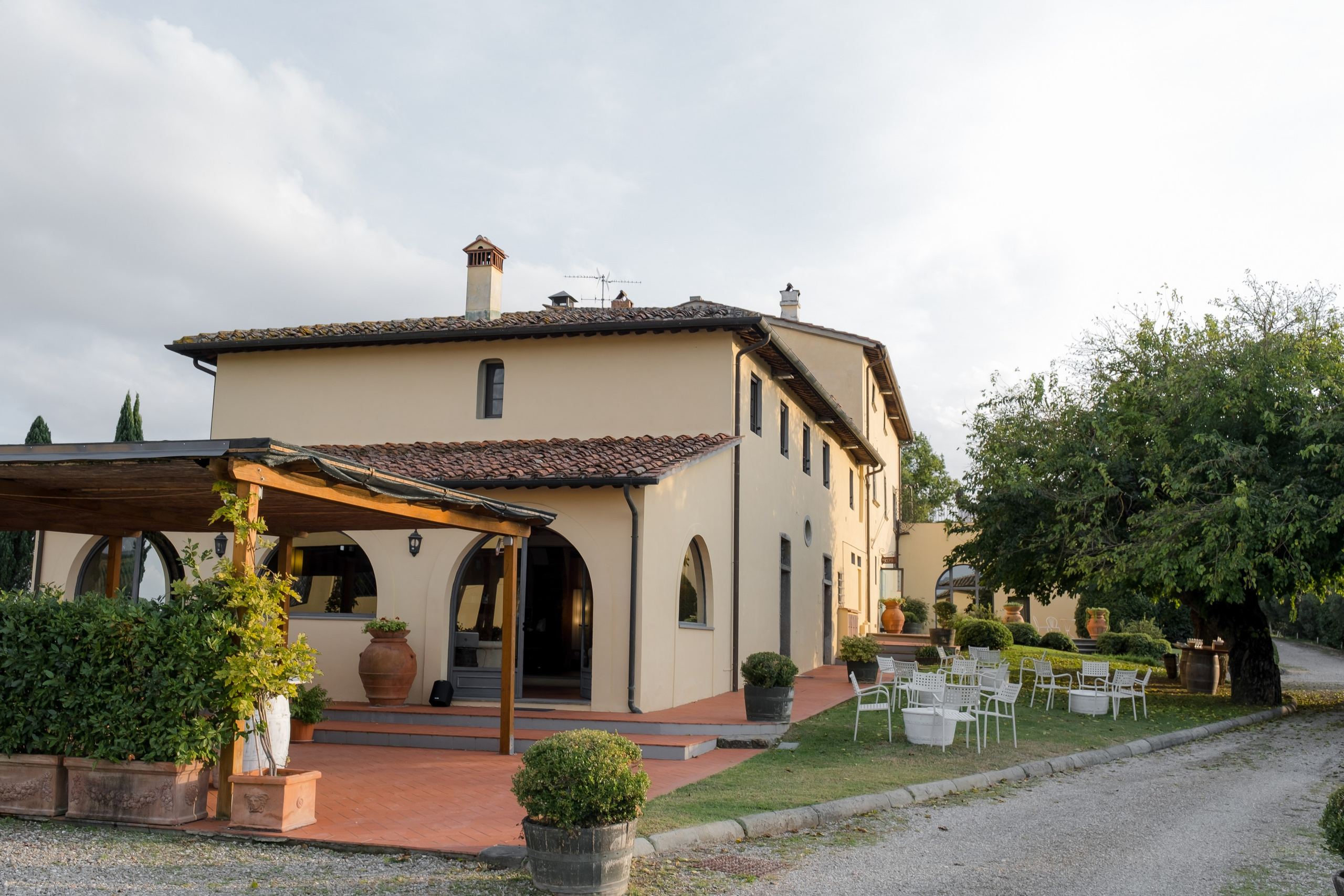 Dom&Ally. Wedding photographer Italy