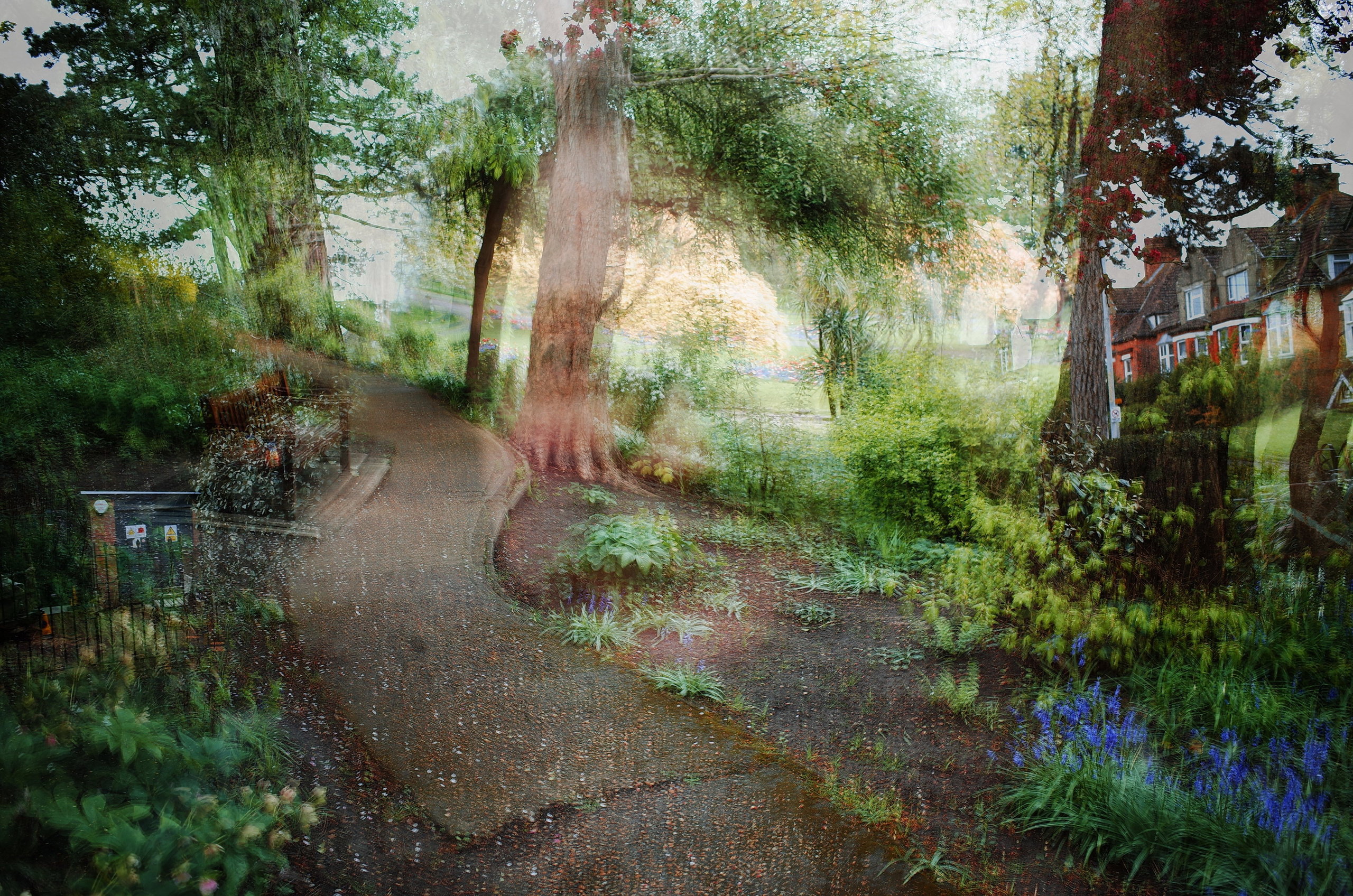 Kingsnorth in Gold. Victoria Dini. Art photography in London / Folkestone, UK