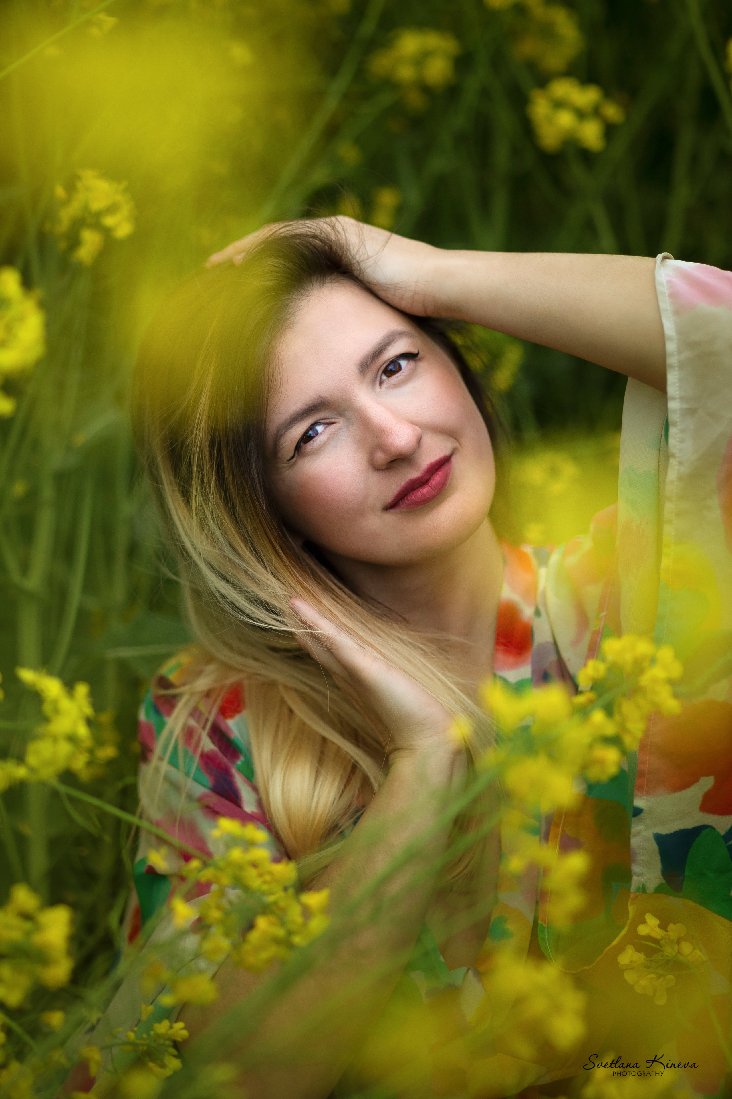 Уникални портрети от гланцево списание. Фотограф Бургас. Фотосесии в студио и на открито, портрети, заснемане