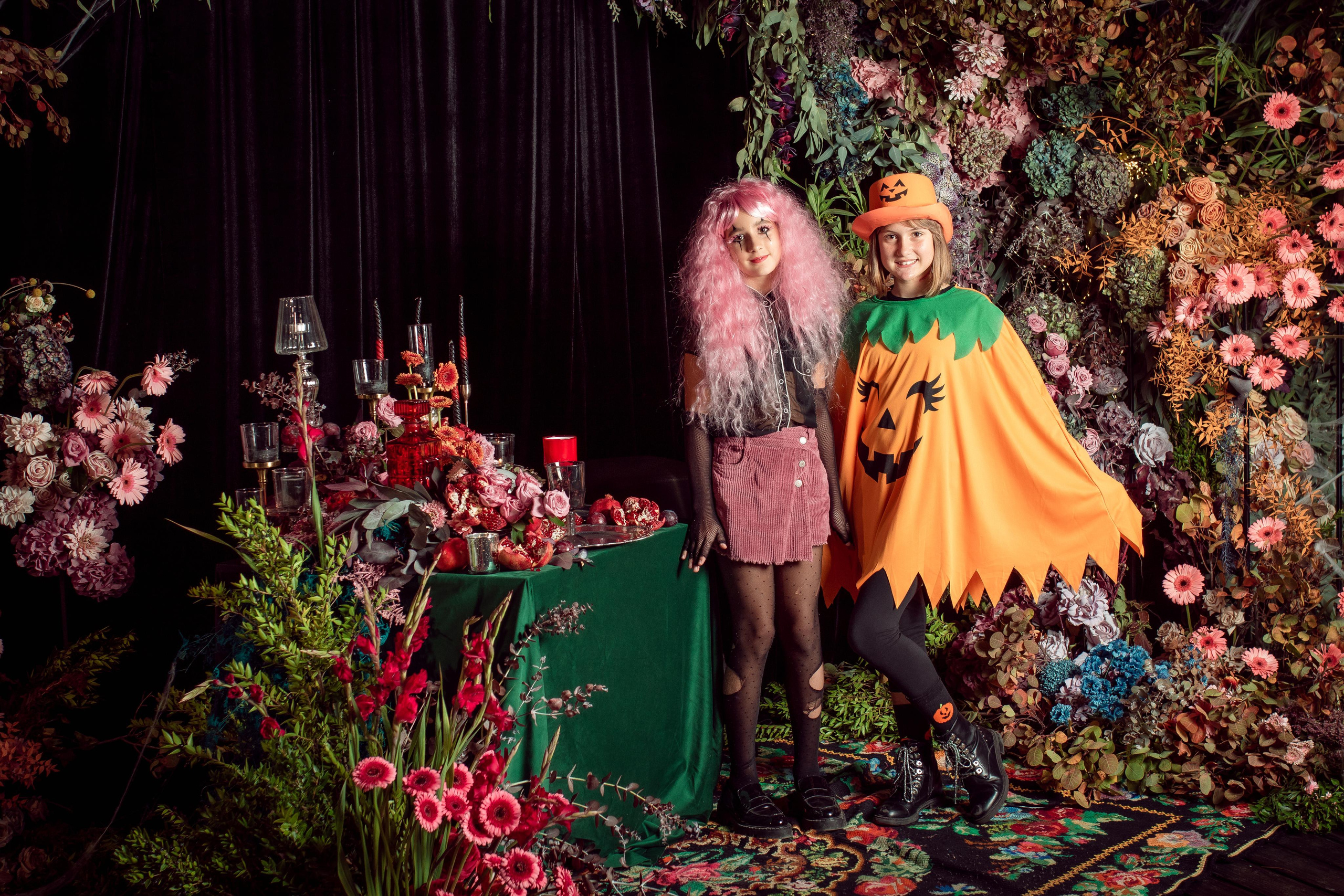 Halloween 2022. Family Photographer in Greece