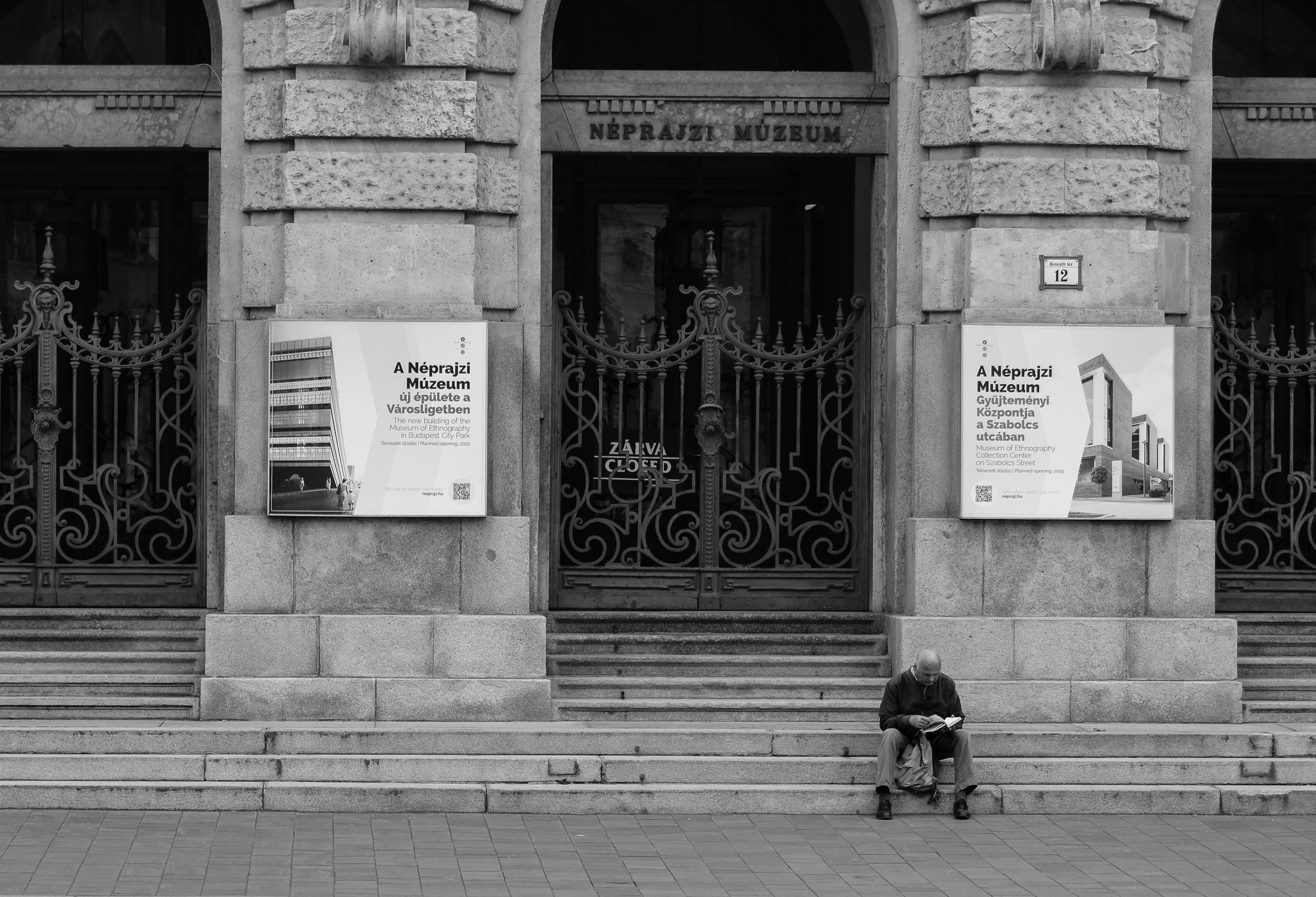 Black and white portraits. Éclat Photos. Exclusive portrait photography service