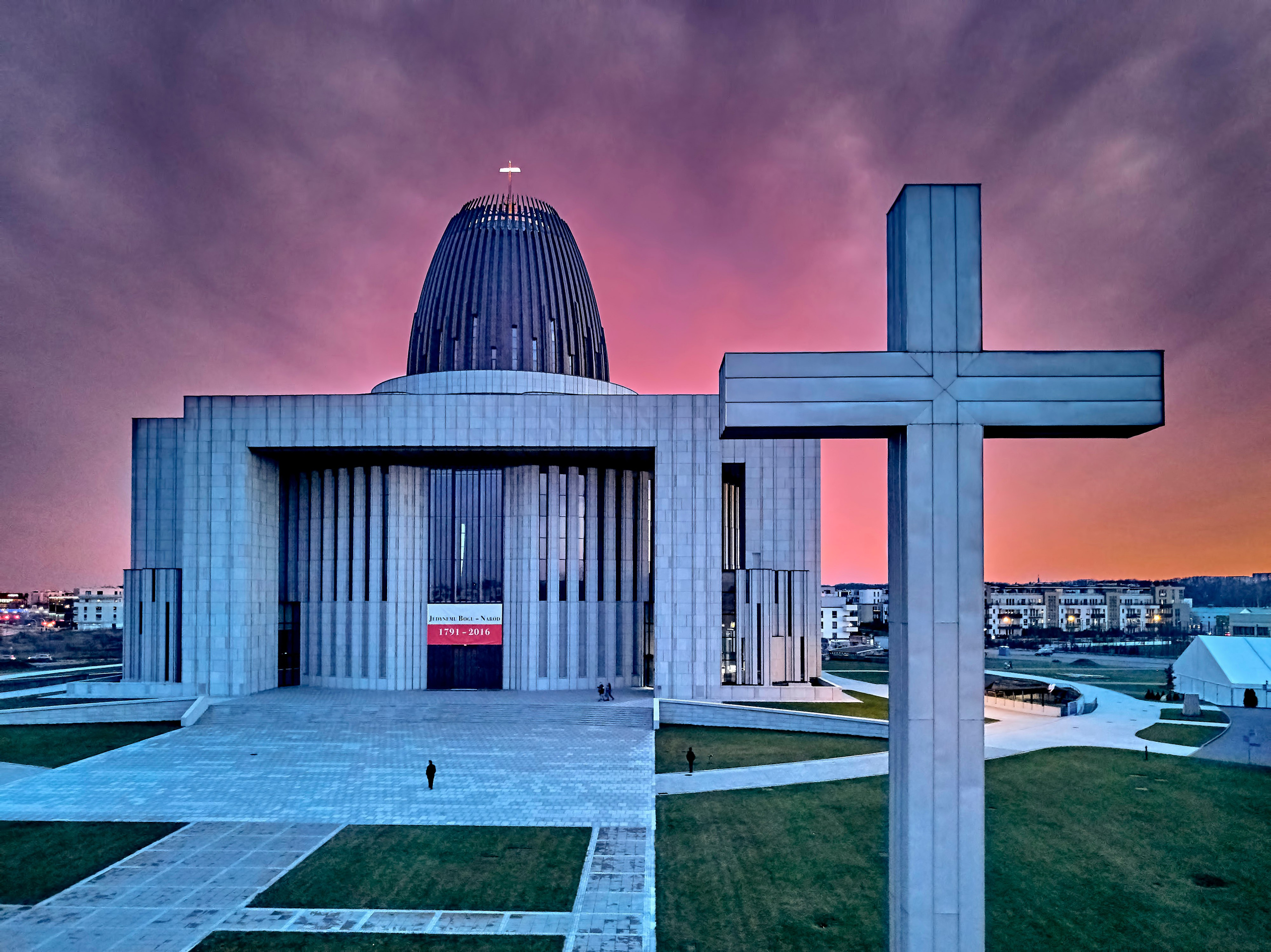„Mam tak samo jak Ty…” - Warszawa z lotu ptaka. Andriej Szypilow — Photography & Videography