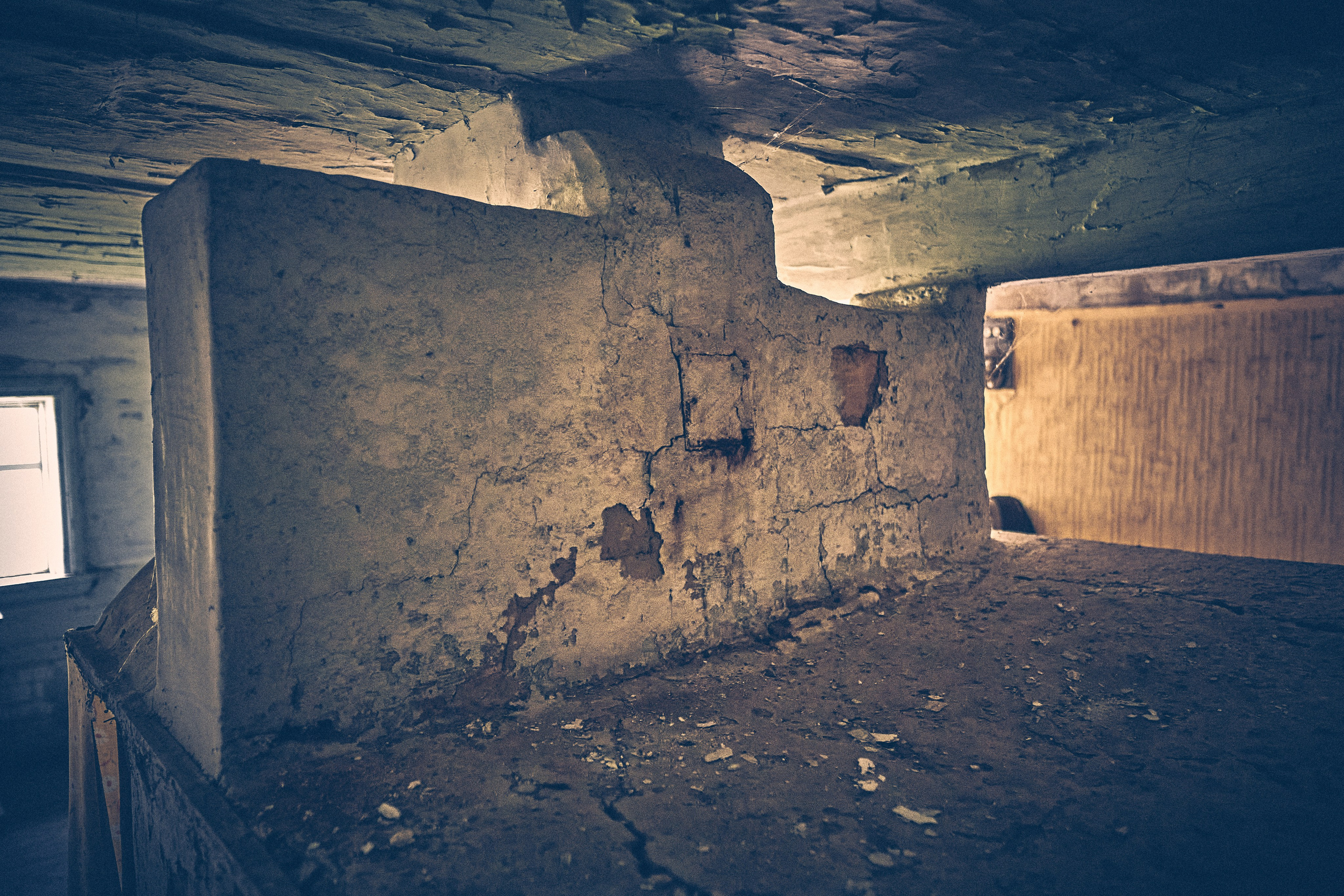 Andriej Szypiłow - Fotograf i Wideograf - Reportaż artystyczny - wizyta rodzinna in the middle of nowhere. Zabita dechami wieś na granicy Białorusi i Polski.