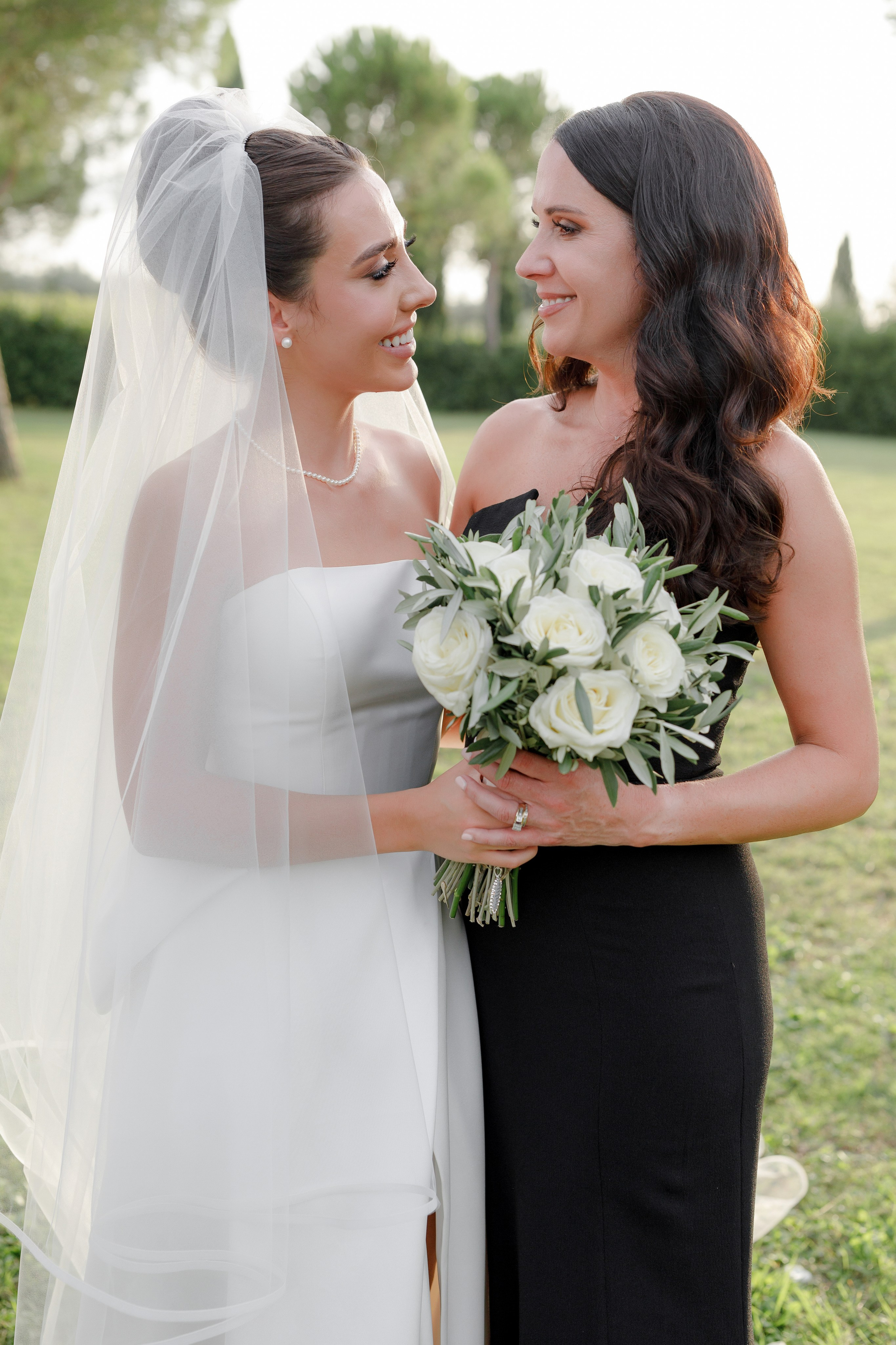 Dom&Ally. Wedding photographer Italy