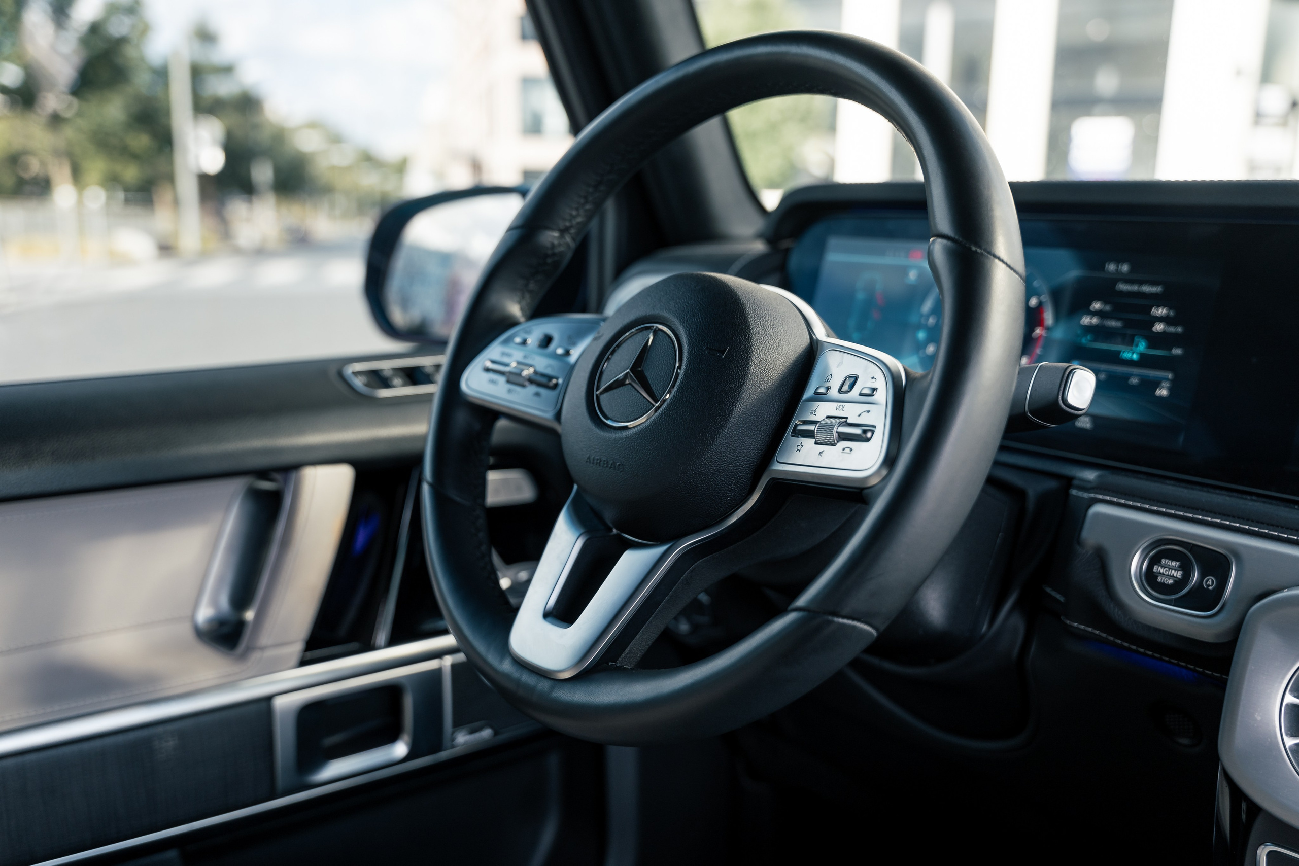 Mercedes-Benz G500. Photographe de voitures à Paris — Vitalii Motruk