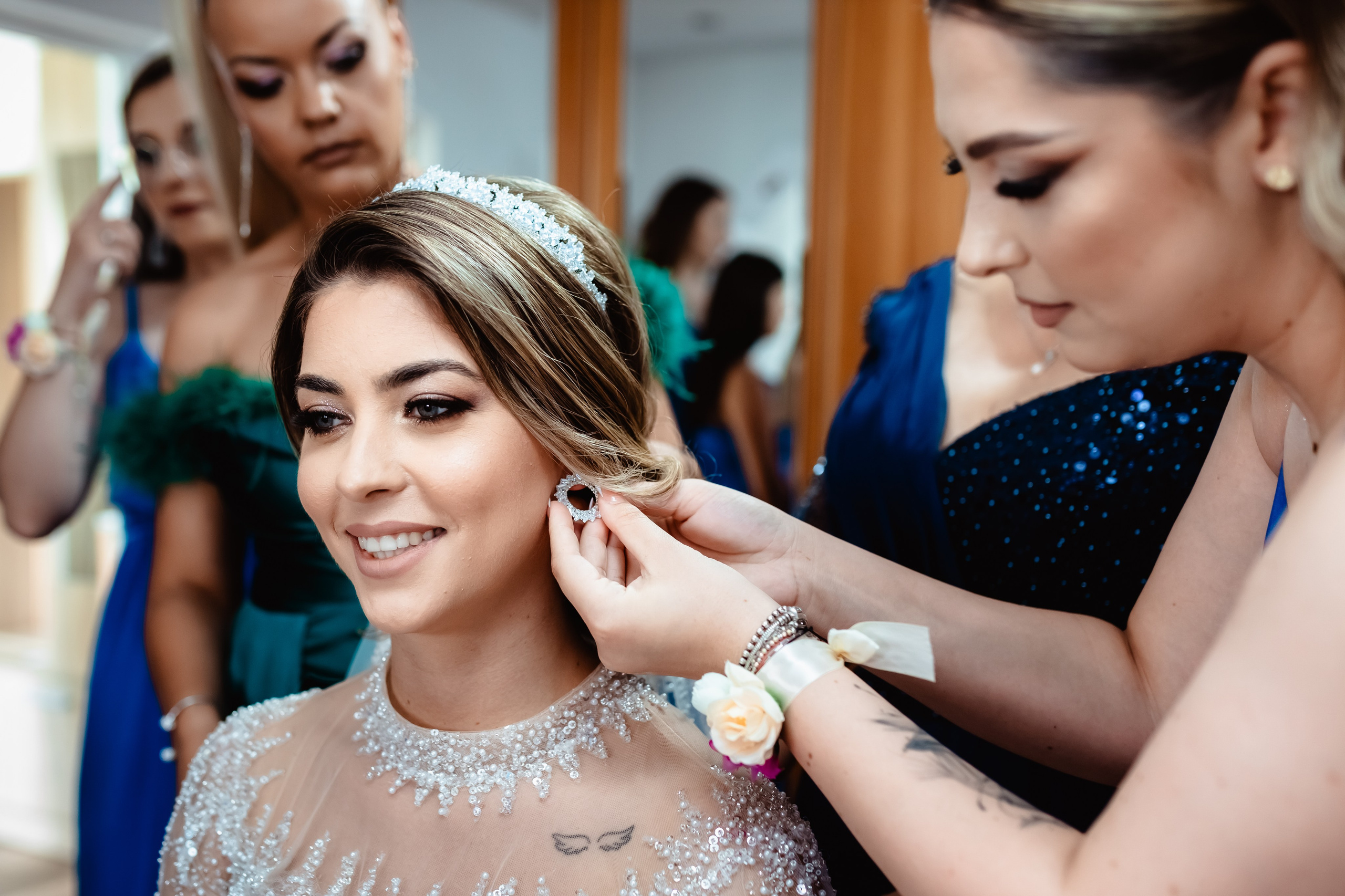 Mireasa in cimitir. Stefan Teodorescu — Fotograf de Nunta