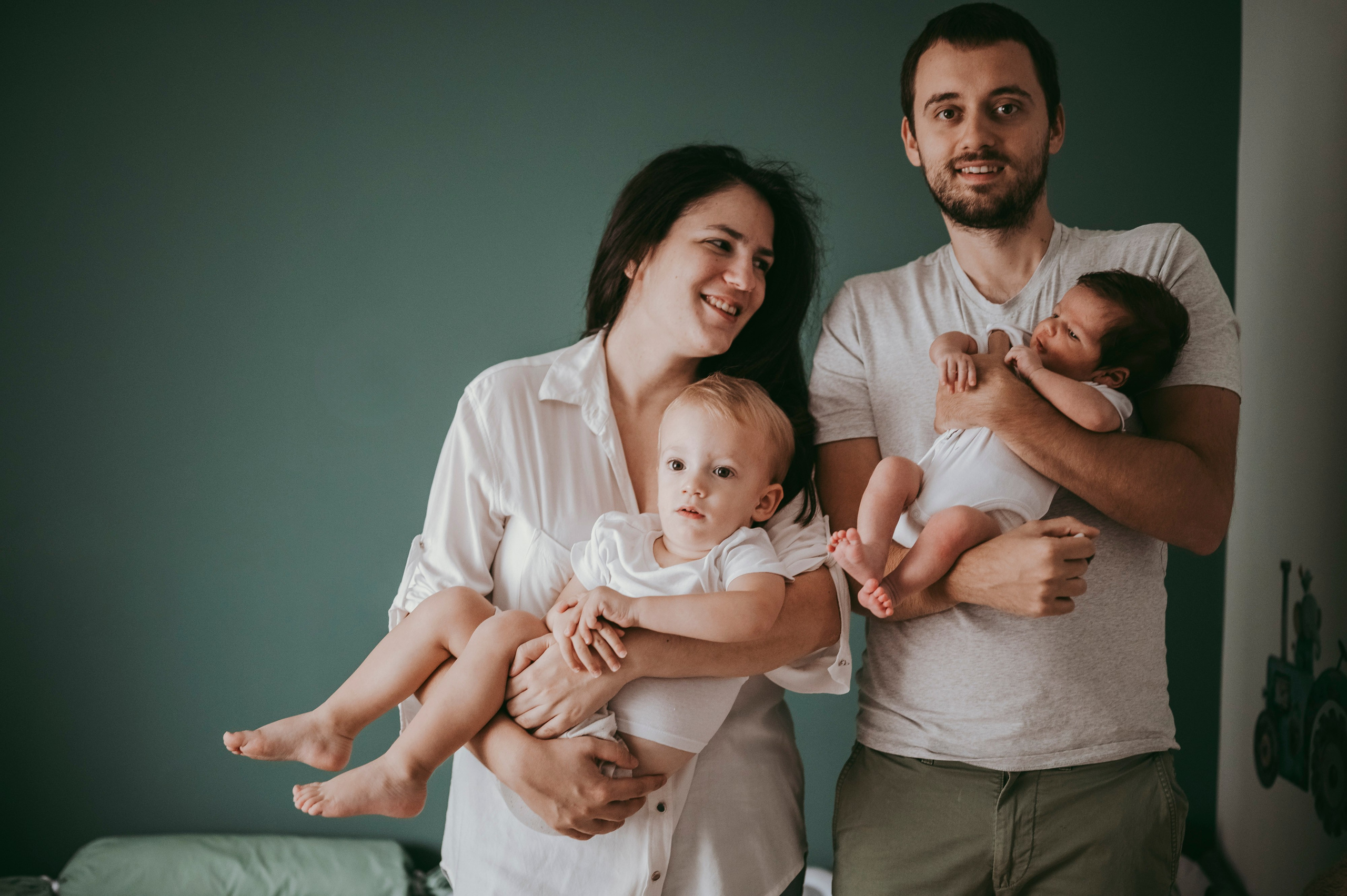 Sonja, Nikola, Lazar i Luka / porodicno fotografisanje kod kuce. Deciji i porodicni fotograf u Beogradu Oksana Skendzic