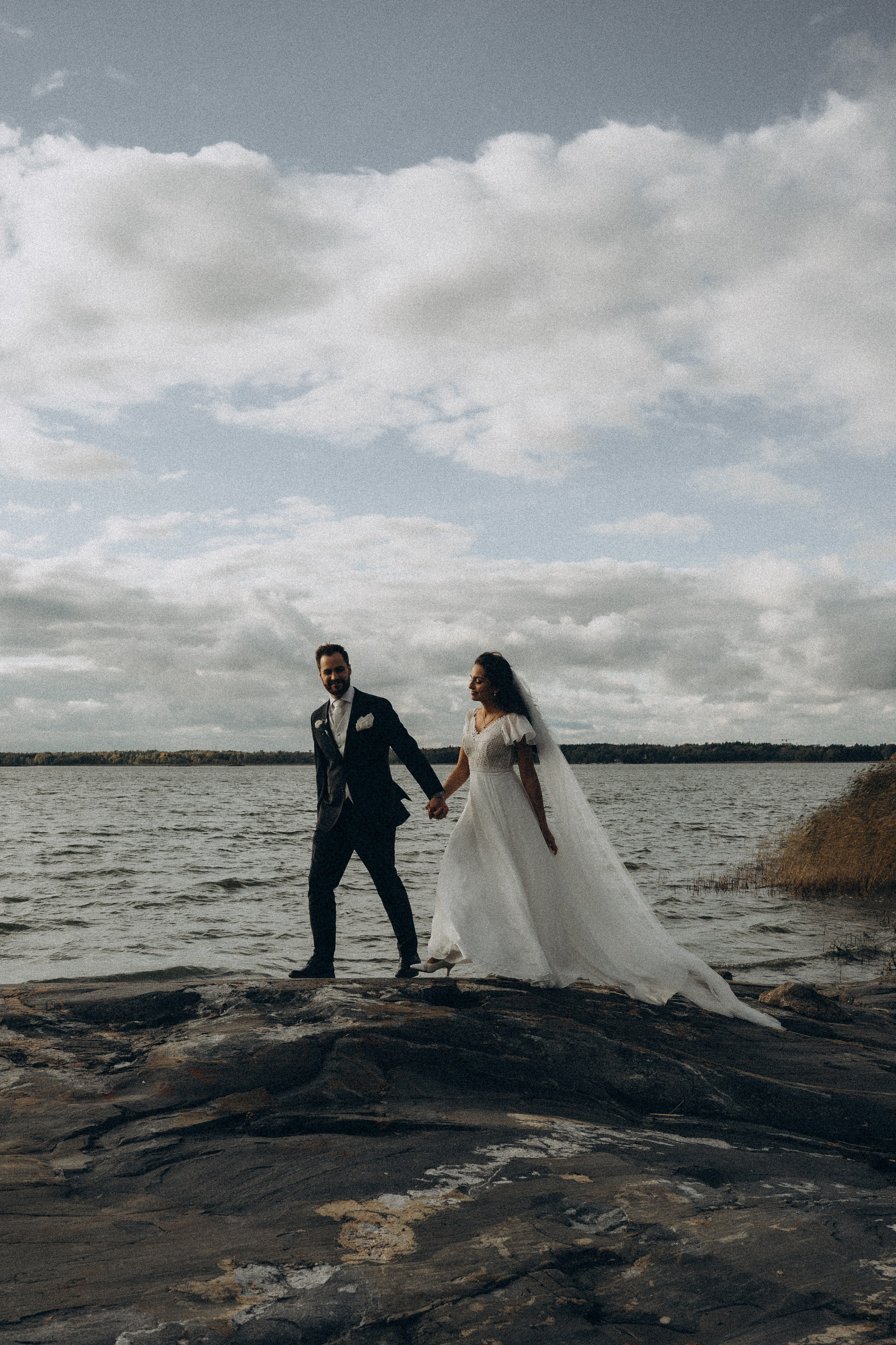 W&S. Wedding and portrait photographer in Helsinki Vickan O