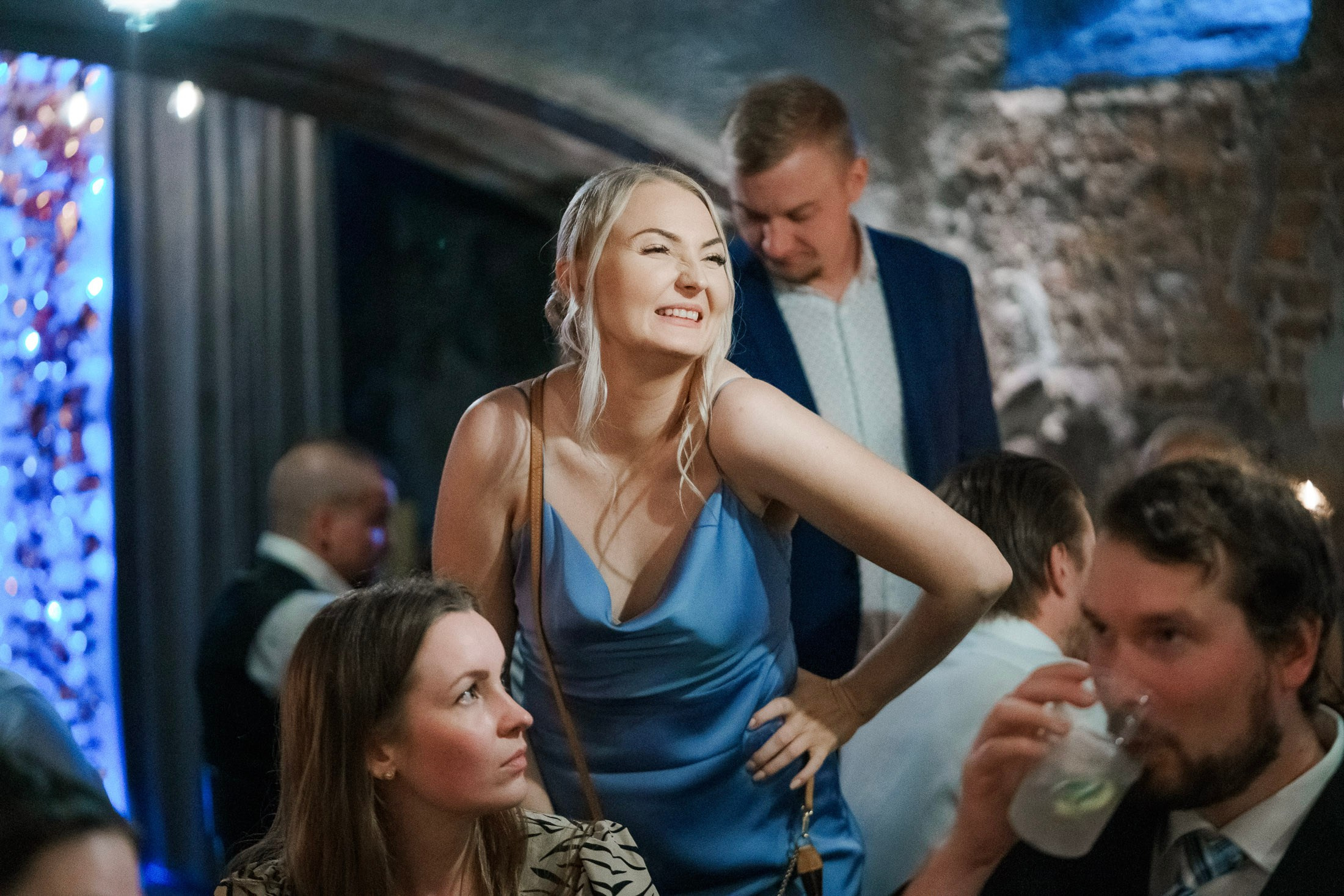 S&J, hääkuvaus Porvoon Tuomiokirkko ja Levinin kellari