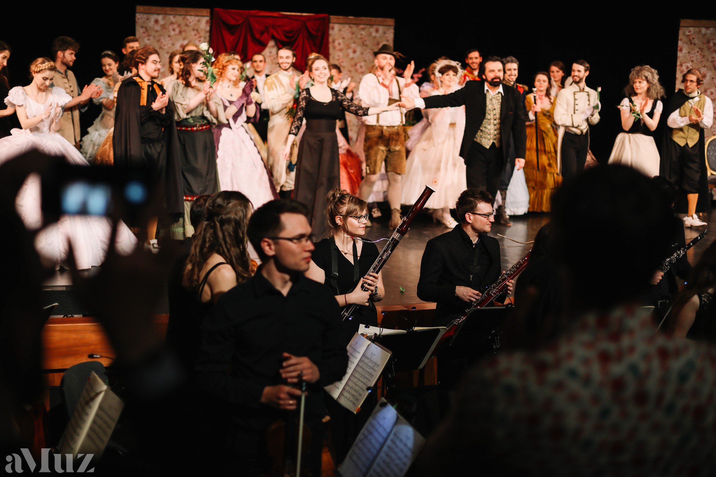 Opera Łąkowa. Fotograf Ślubny Warszawa - Sesje Biznesowe Rodzinne Eventy