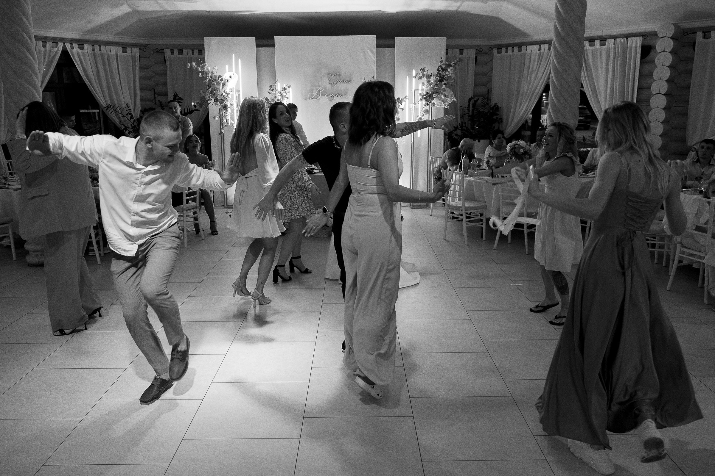 Dance floor energy, by Plymouth wedding photographer.