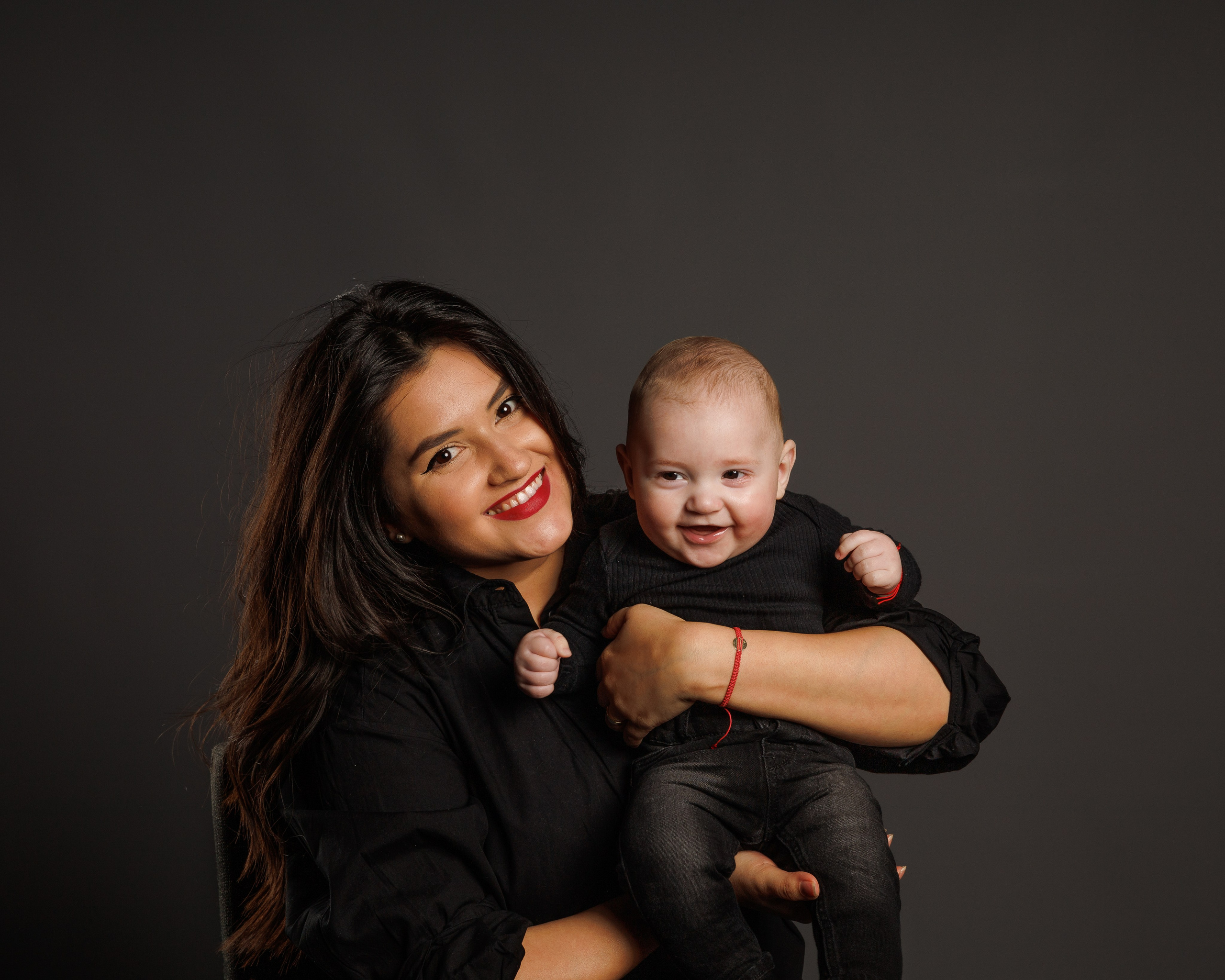 ValStudio. Https://valphoto.wfolio.pro/