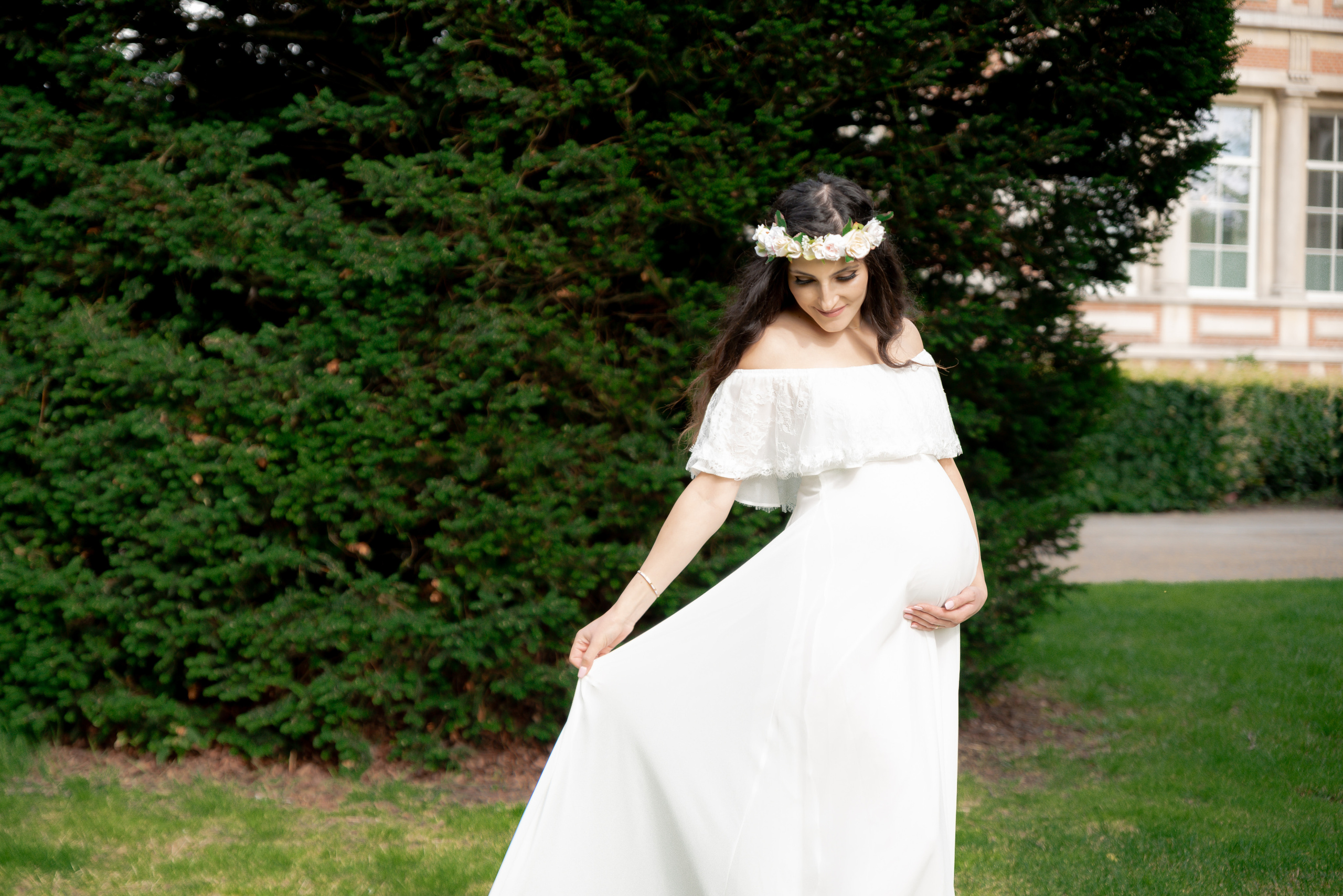 Pregnancy Photoshoot. Professional Photograher, Antwerpen/Belgium