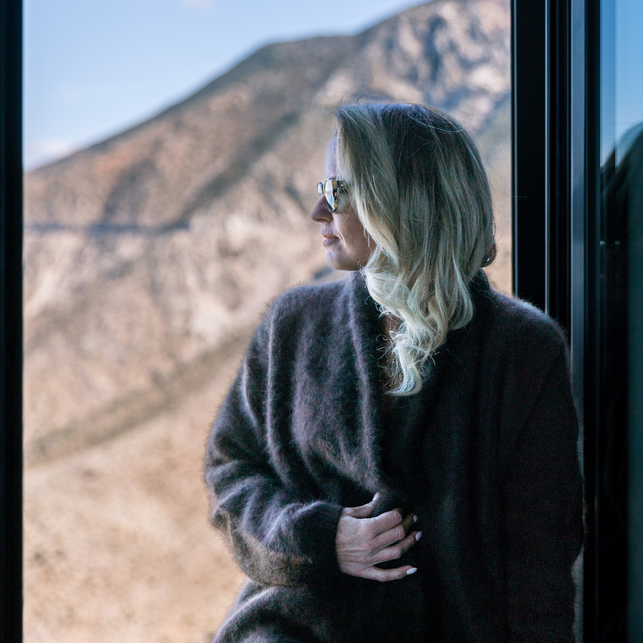 Marina Anouilh. Elizaveta Razumova: Cinematic Photography for Love, Weddings, Portraits & Brands