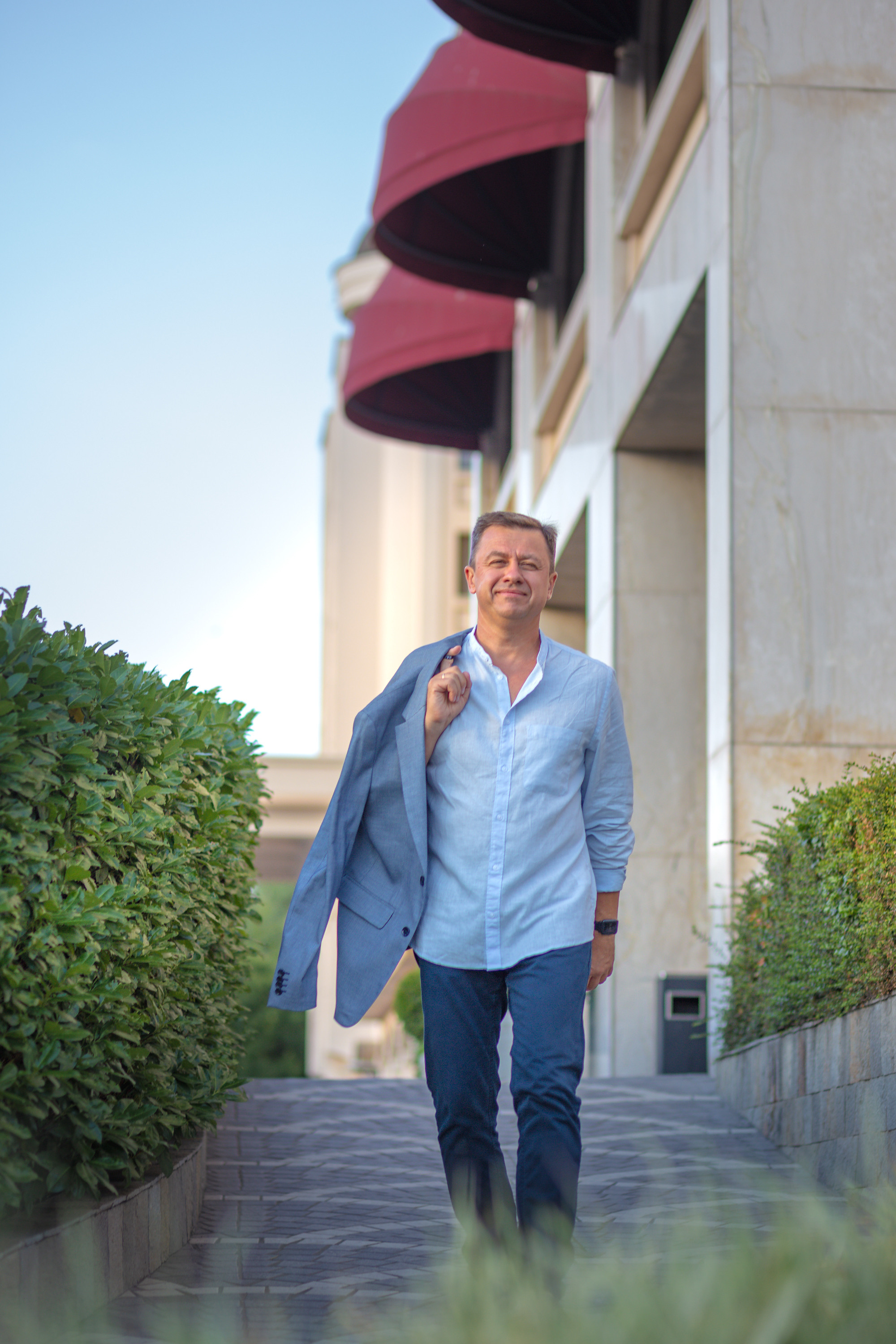 Business. Фотограф Бургас. Фотосесии в студио и на открито, портрети, заснемане