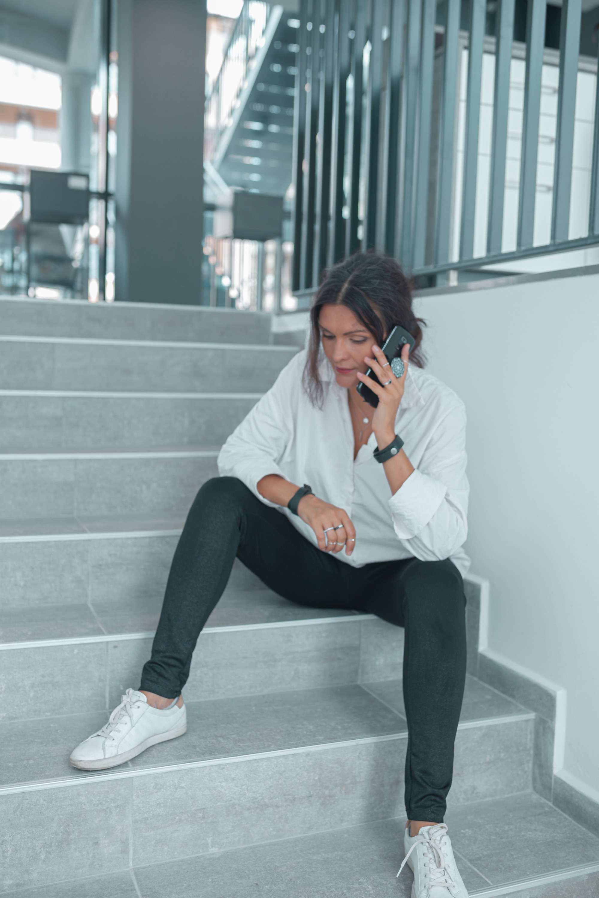 Business. Фотограф Бургас. Фотосесии в студио и на открито, портрети, заснемане