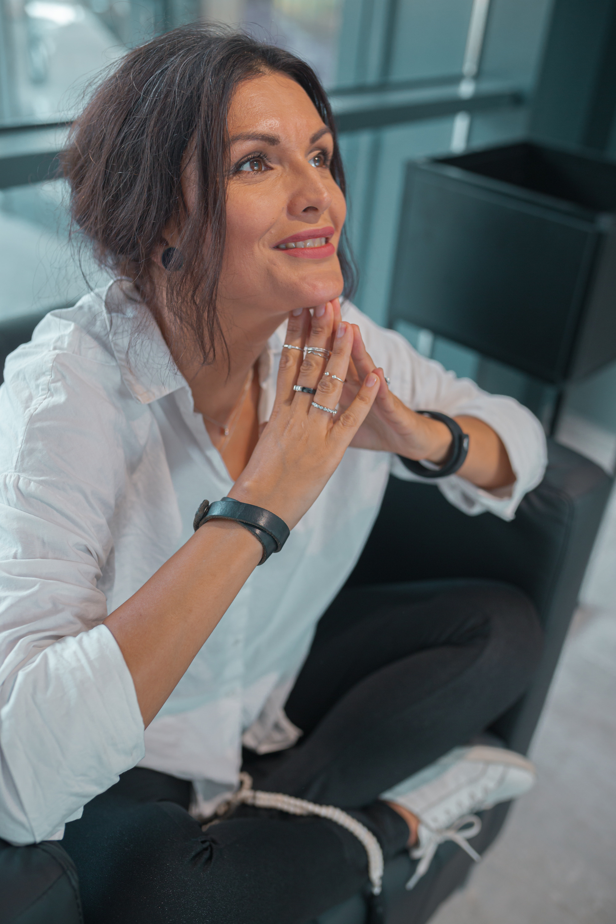 Business. Фотограф Бургас. Фотосесии в студио и на открито, портрети, заснемане