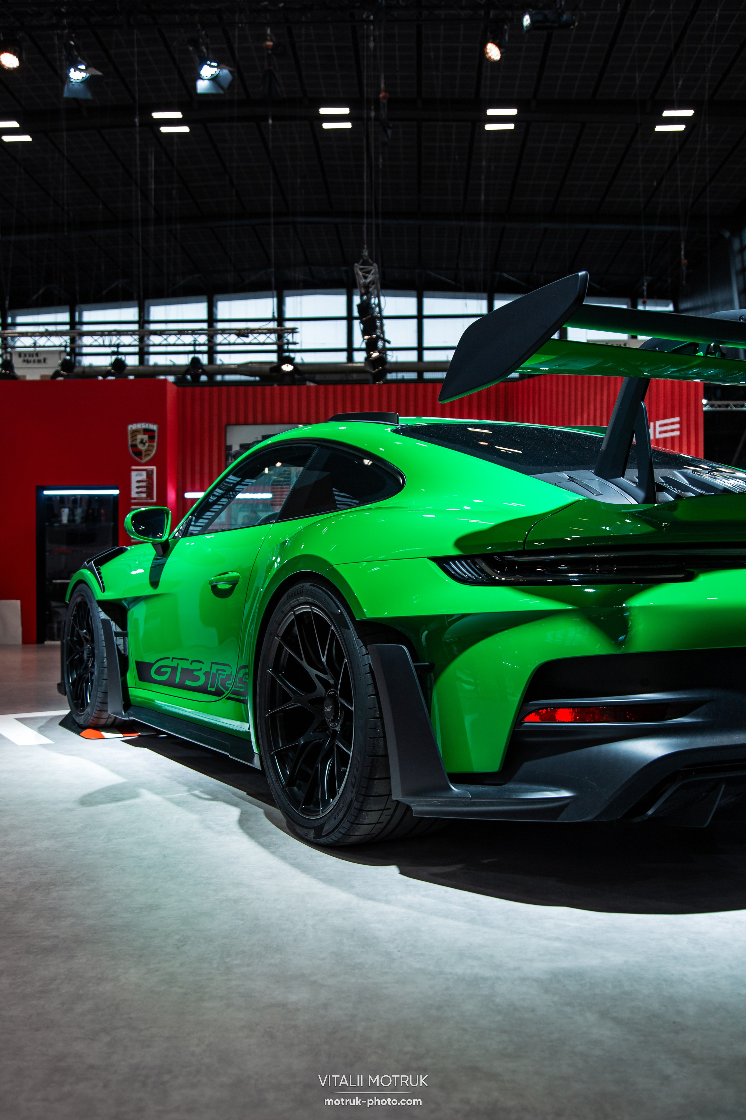 Retromobile 2023. Photographer in Paris — Vitalii Motruk