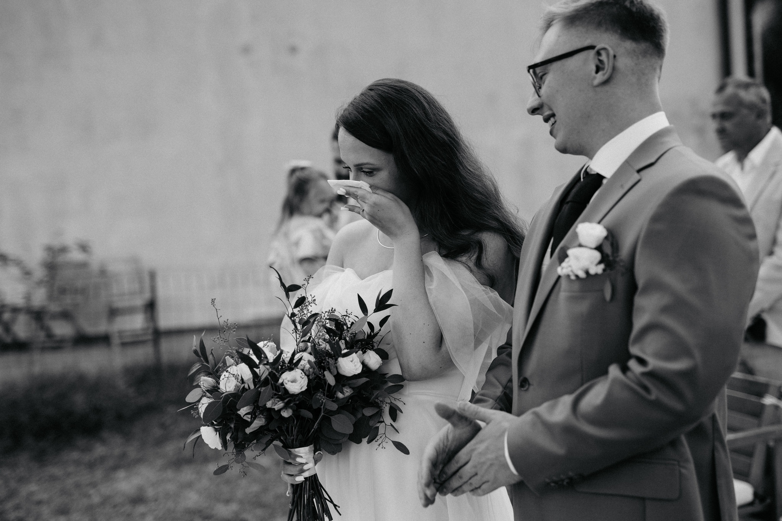 Pełna emocji fotografia ślubna – Natalia Malinowska Fotografia | Natalia Malinowska Wedding Stories | Augustów Warszawa. Natalia Malinowska Fotografia | Fotograf ślubny i rodzinny Augustów Warszawa