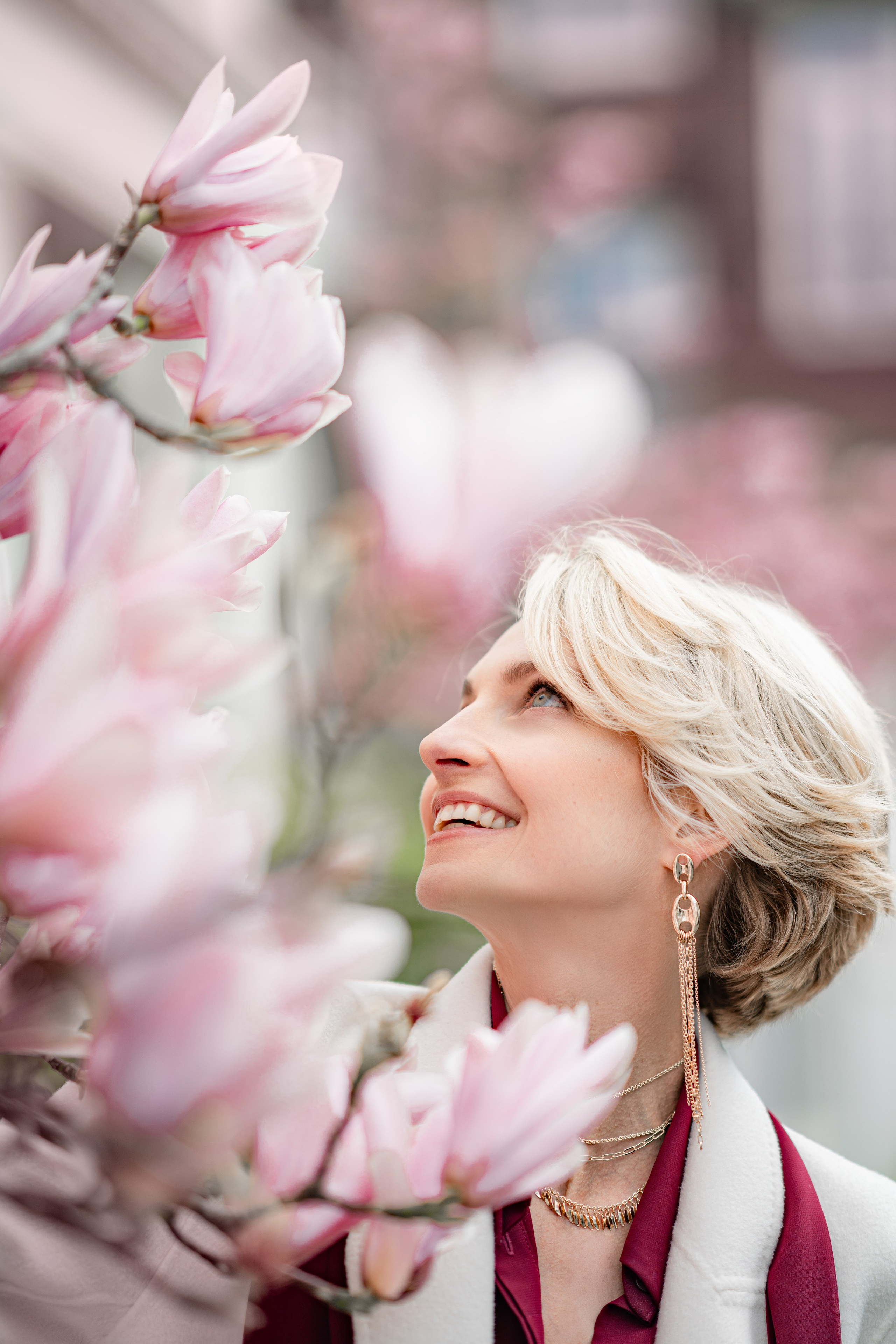 Magnolia in Chelsea with Myroslava. Tonya Kyrylenko photographer in London