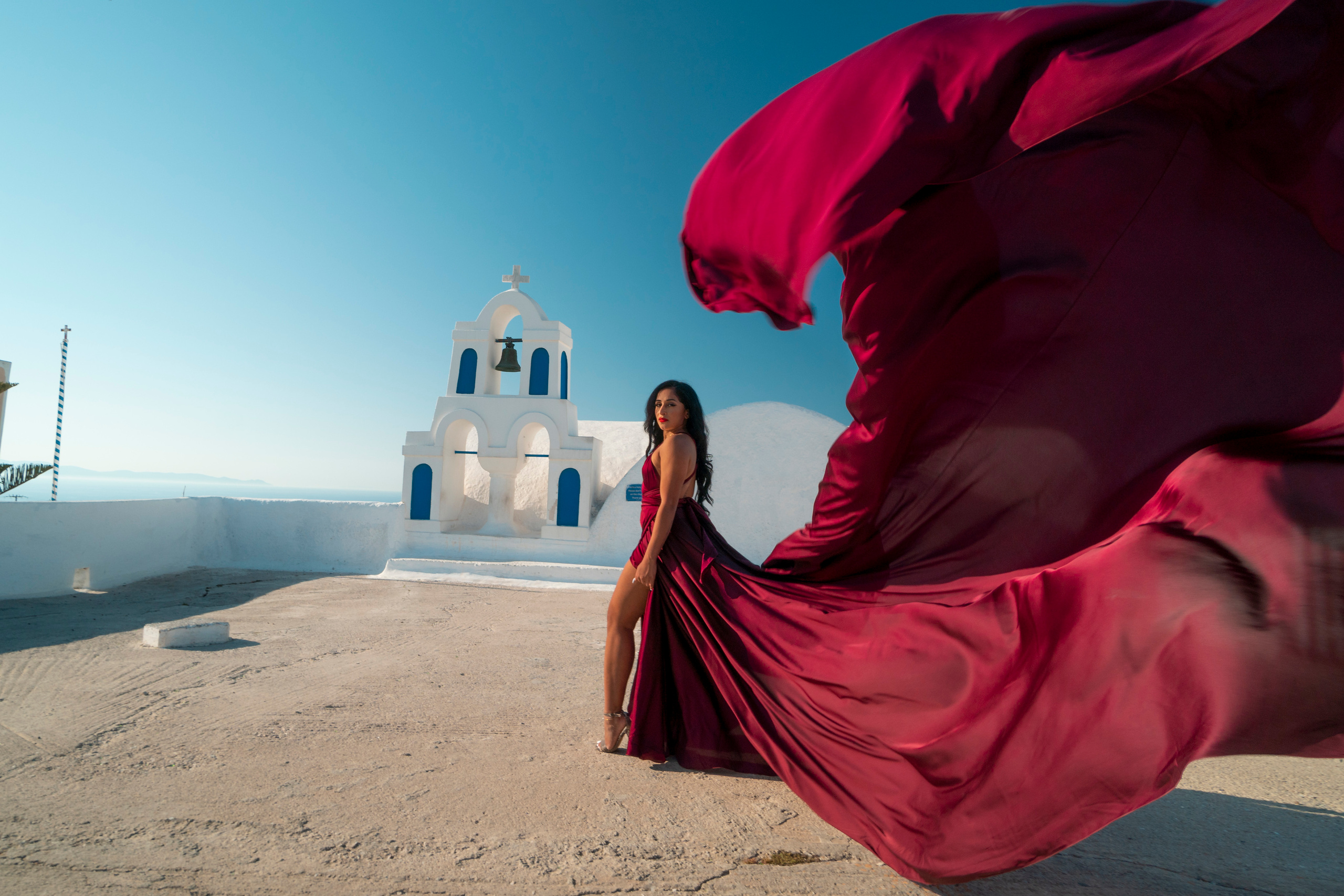 Capture timeless moments with this elegant cherry flying dress by Socolove. Bare-back design and flowing silhouette create stunning visuals for professional photoshoots. Fits sizes XS-L.