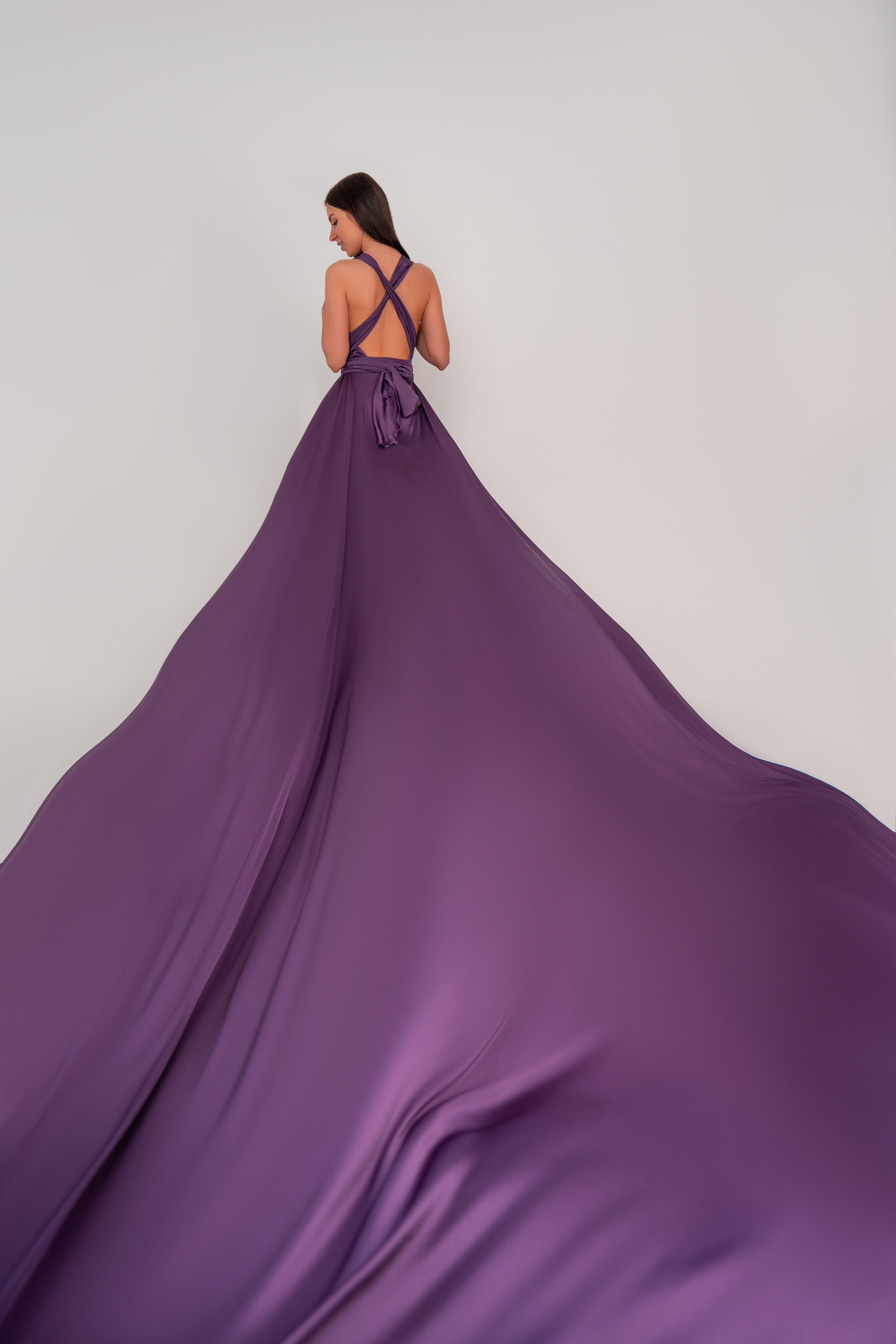 Robe Volante Santorin. Photographe vidéaste à Santorin|Séances photos de Robe volante Santorin|