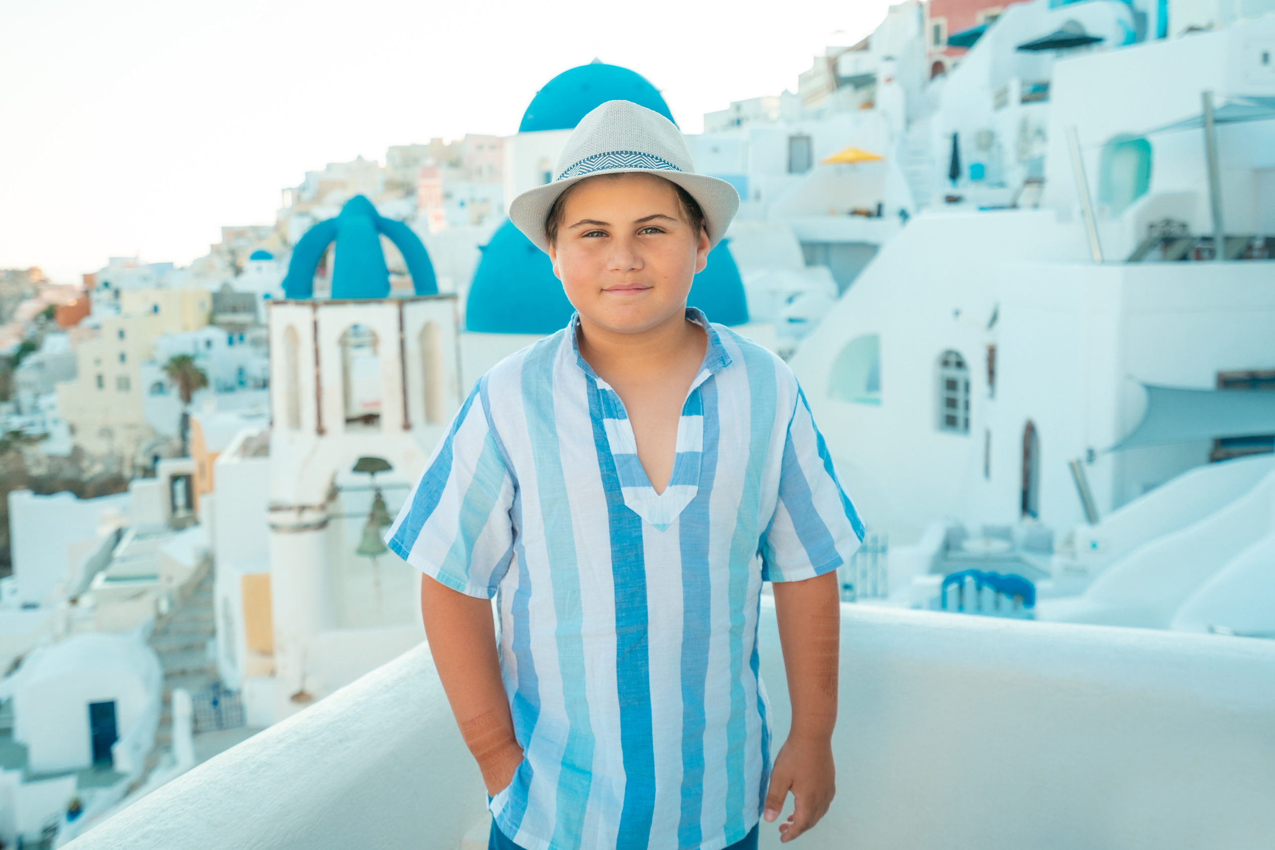  Family and Kids photographer in Santorini 