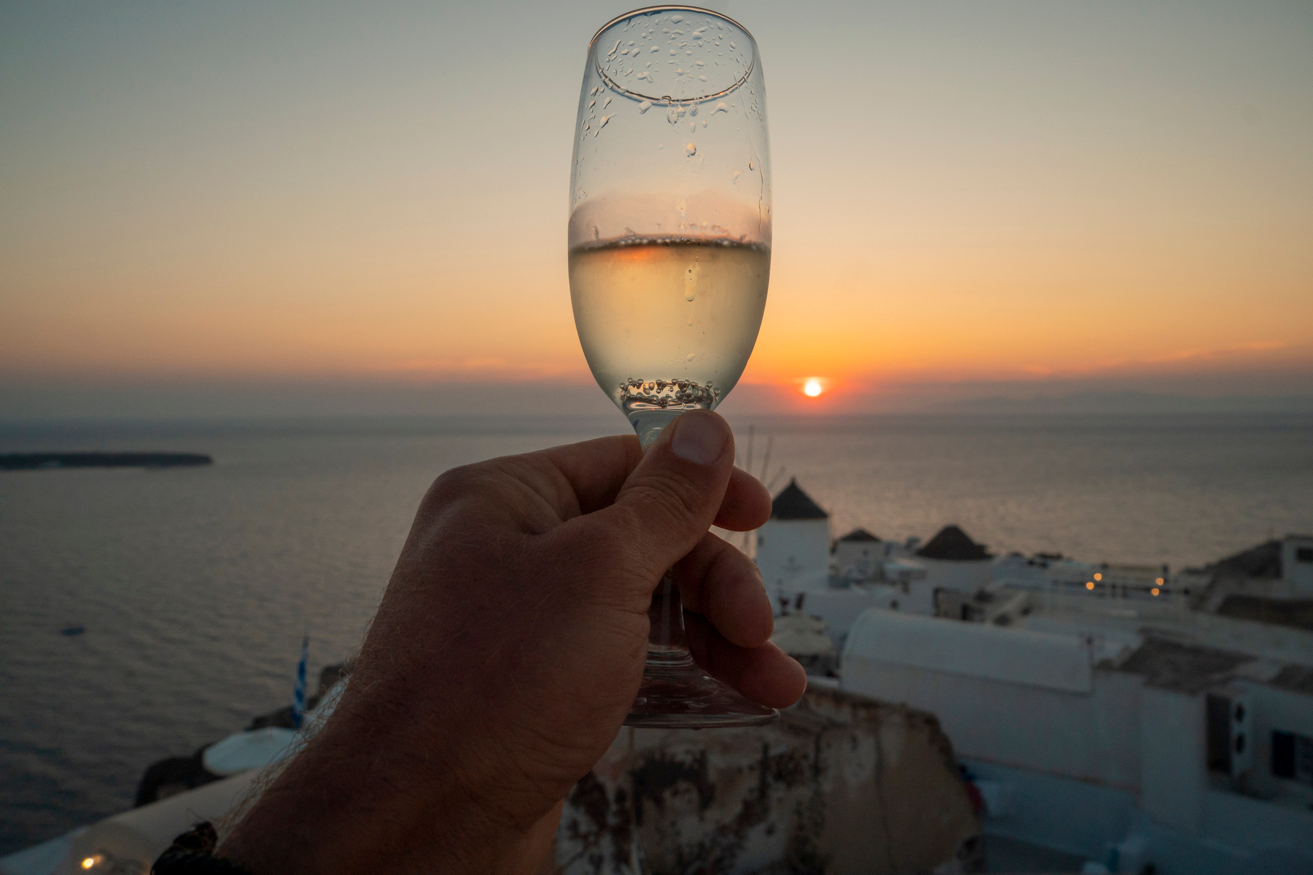 Avis Clients & Témoignages | Sokolove PH. Photographe vidéaste à Santorin|Séances photos de Robe volante Santorin|