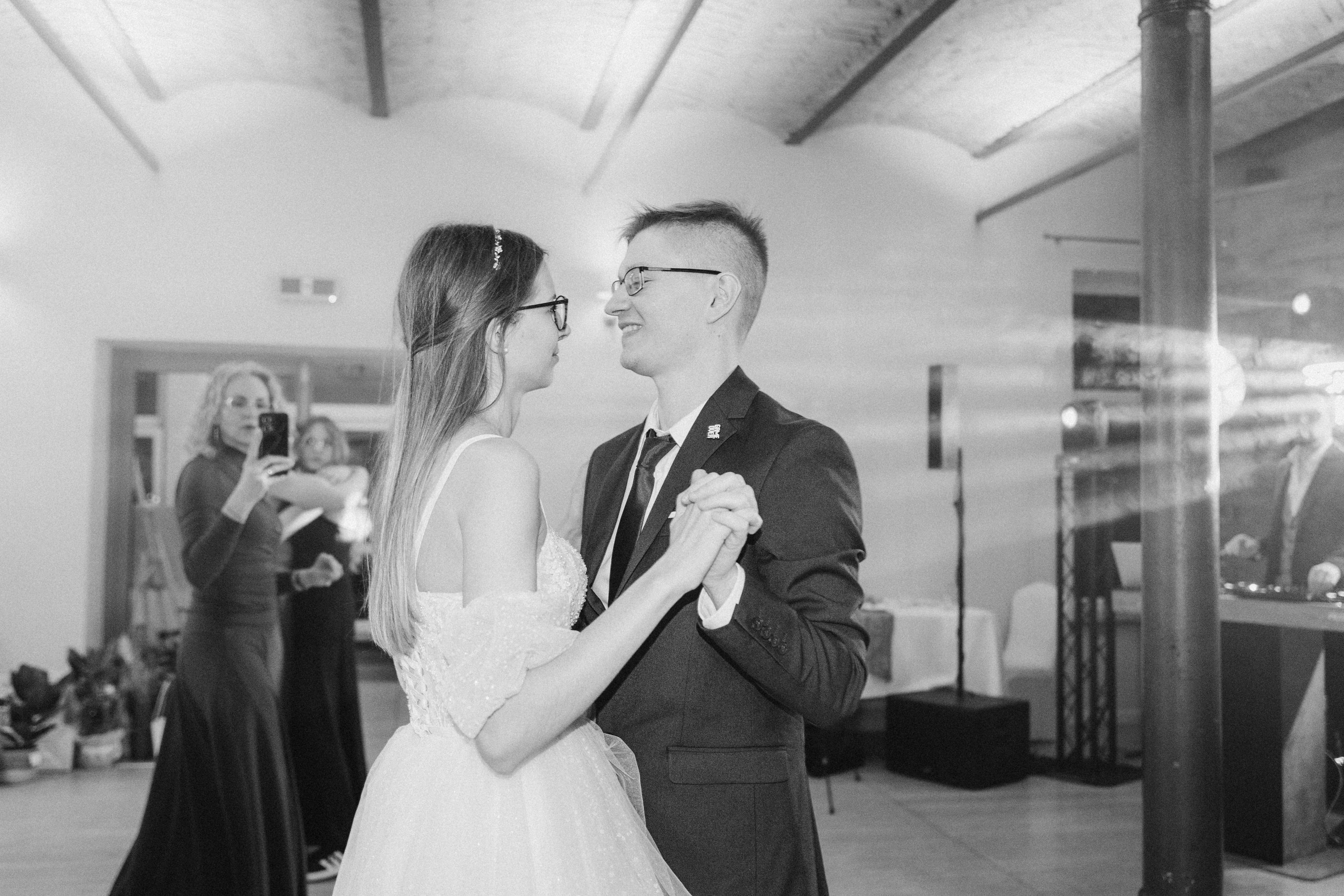 Michał Śmigiel Foto – Fotograf ślubny w całej Polsce | Naturalny reportaż pełen emocji. Michał Śmigiel Fotografia