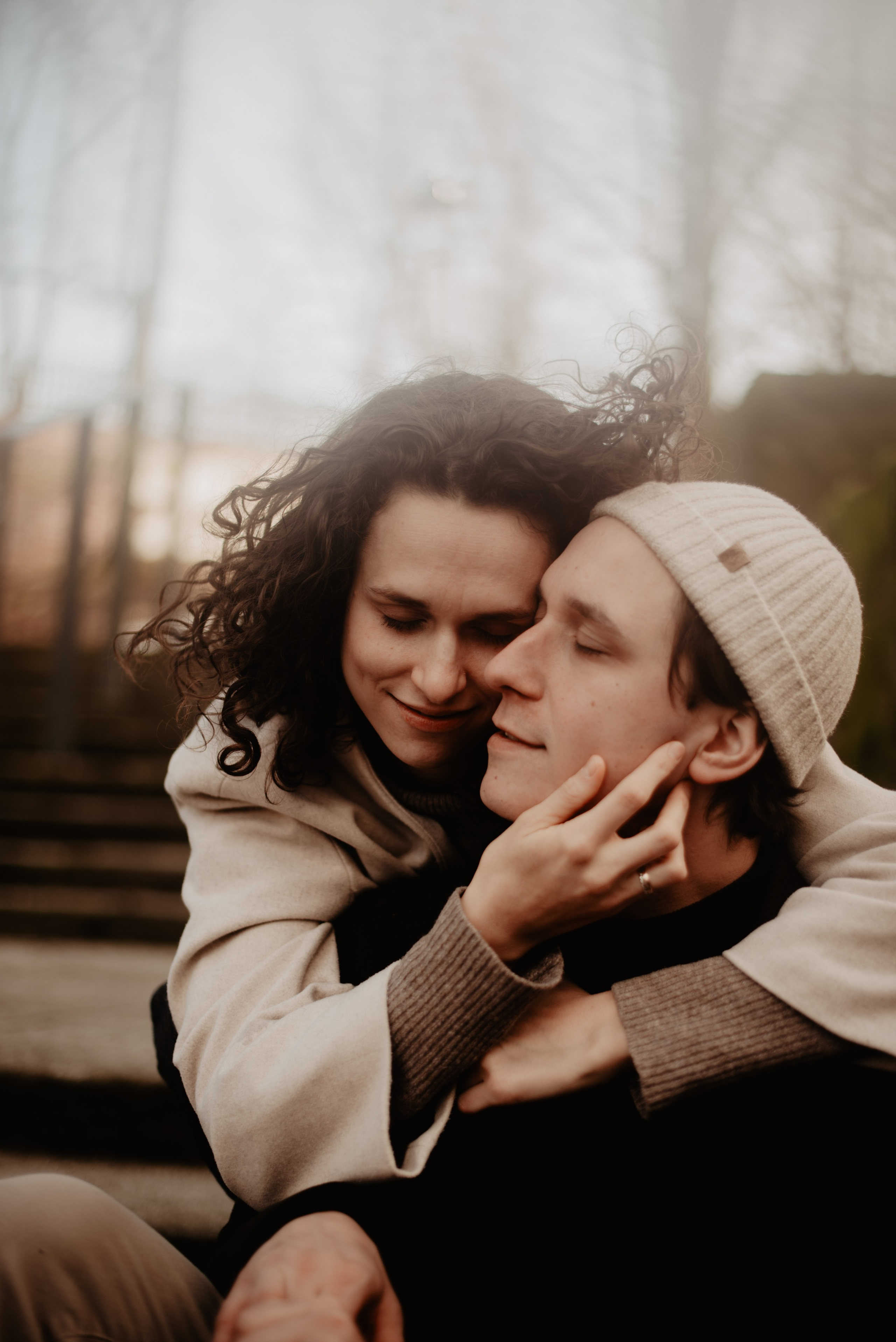 Magda i Patryk -romantyczny spacer po Krakowie. Bałanda Fotografia – Sesje Kobiece, Rodzinne, Miłosne, Reportaże | Katowice Śląsk